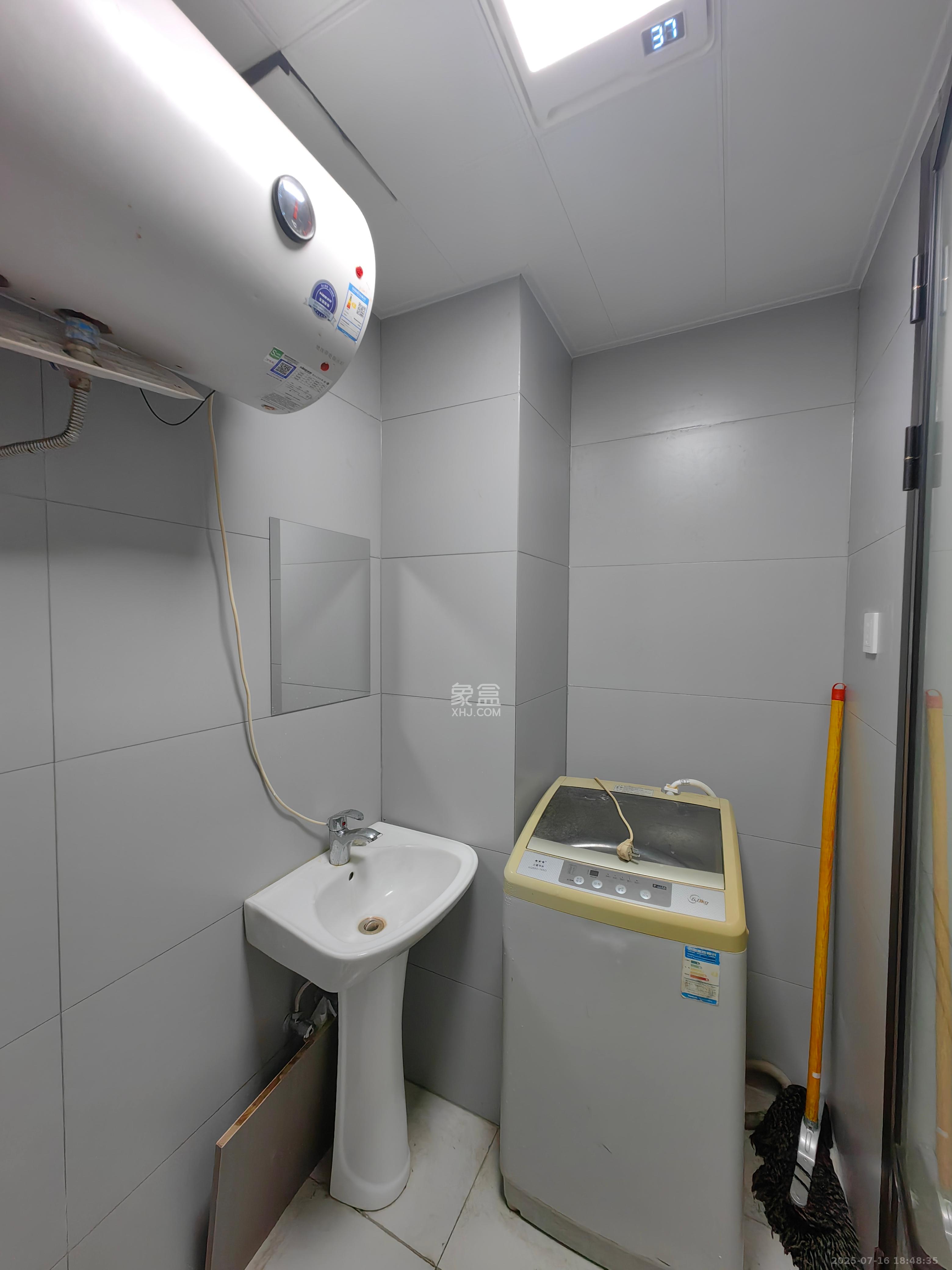 碧桂园星荟  1室1厅1卫    900.0元/月 碧桂园星荟  1室1厅1卫    900.0元/月室内图