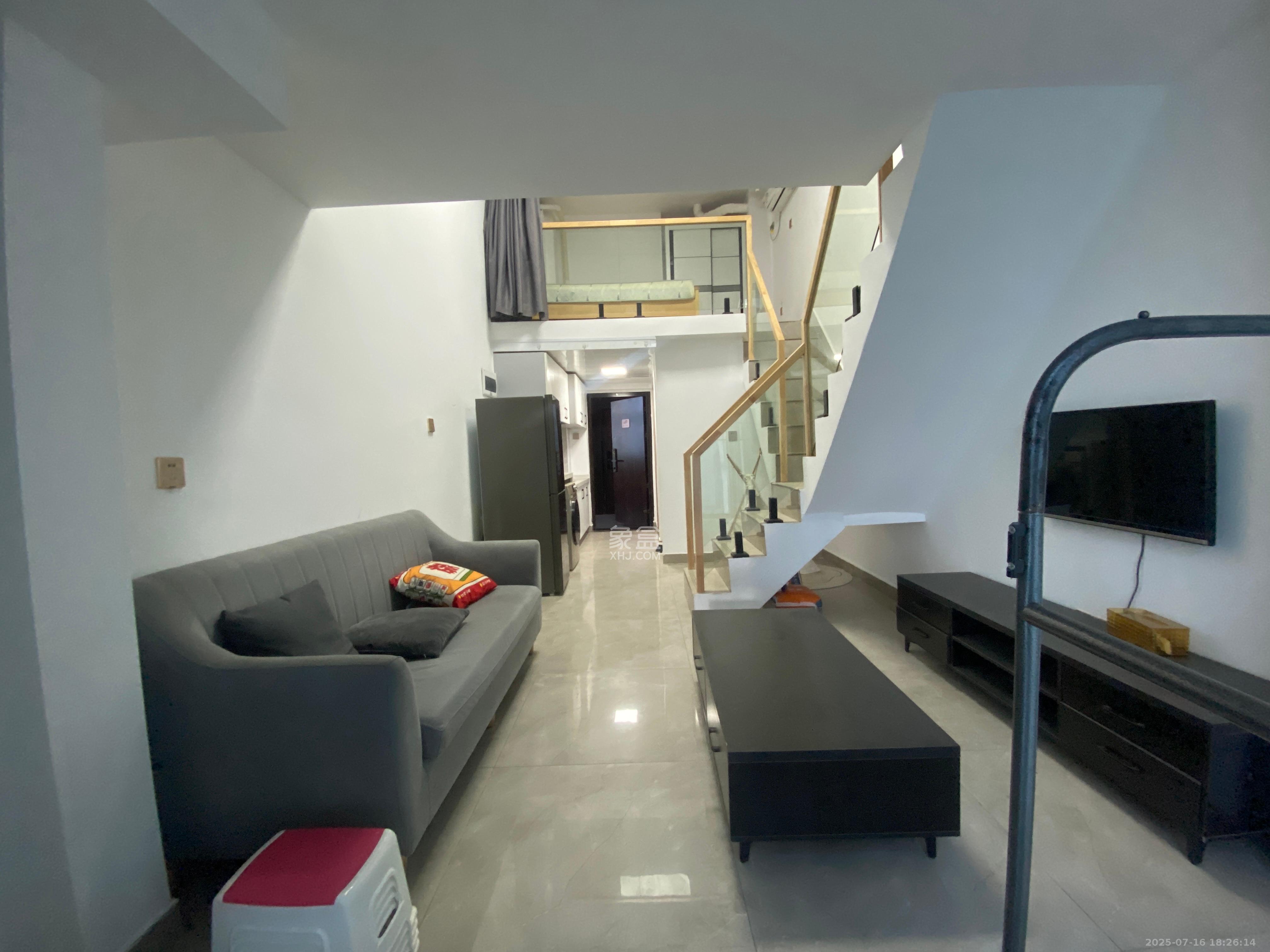 东盈商业广场(华泉城市广场) 2室2厅1卫 2200.0元/月 东盈商业广场(华泉城市广场) 2室2厅1卫 2200.0元/月室内图