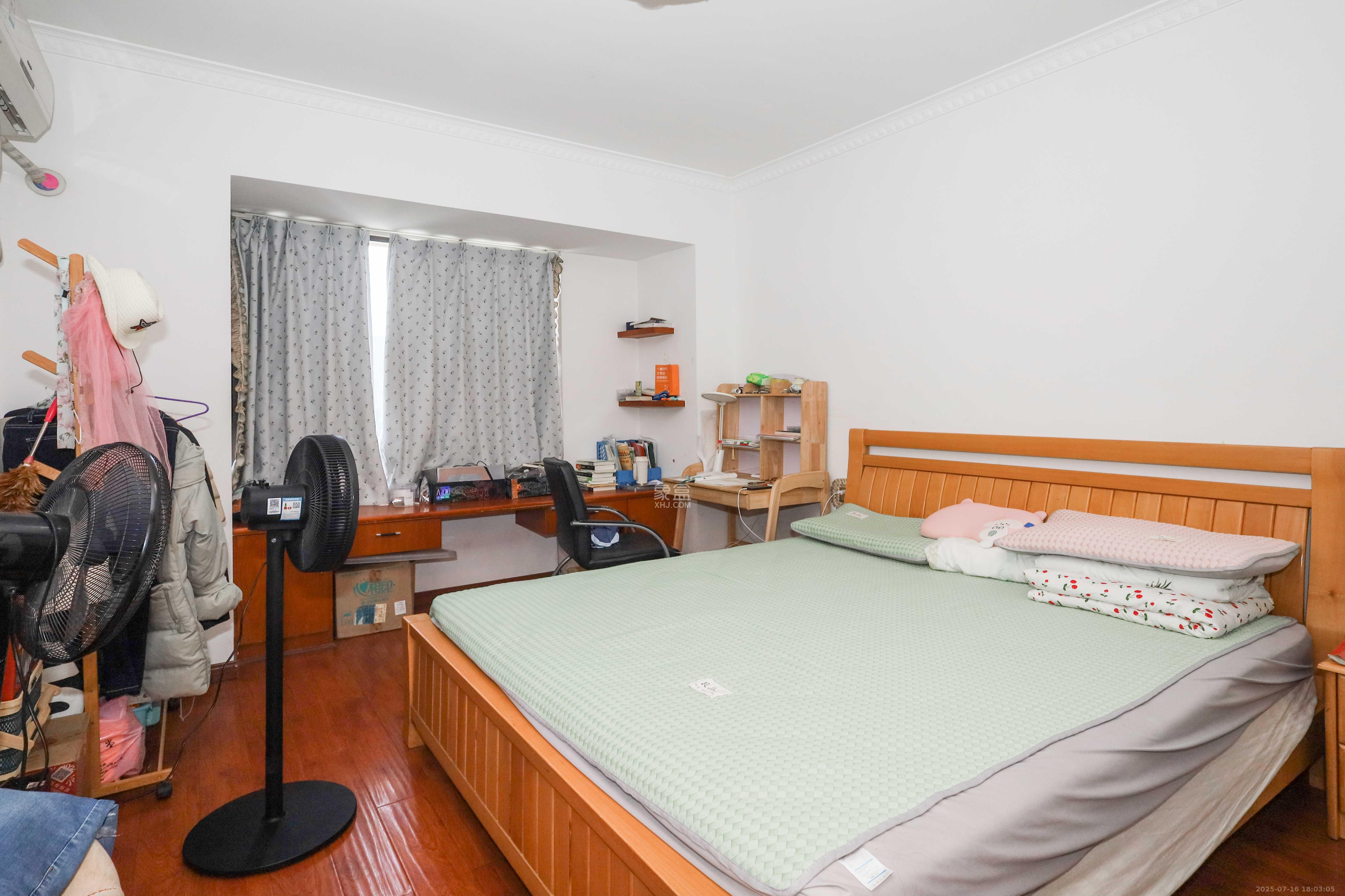 保利麓谷林语F区 3室2厅1卫 82.0万 保利麓谷林语F区 3室2厅1卫 82.0万卧室