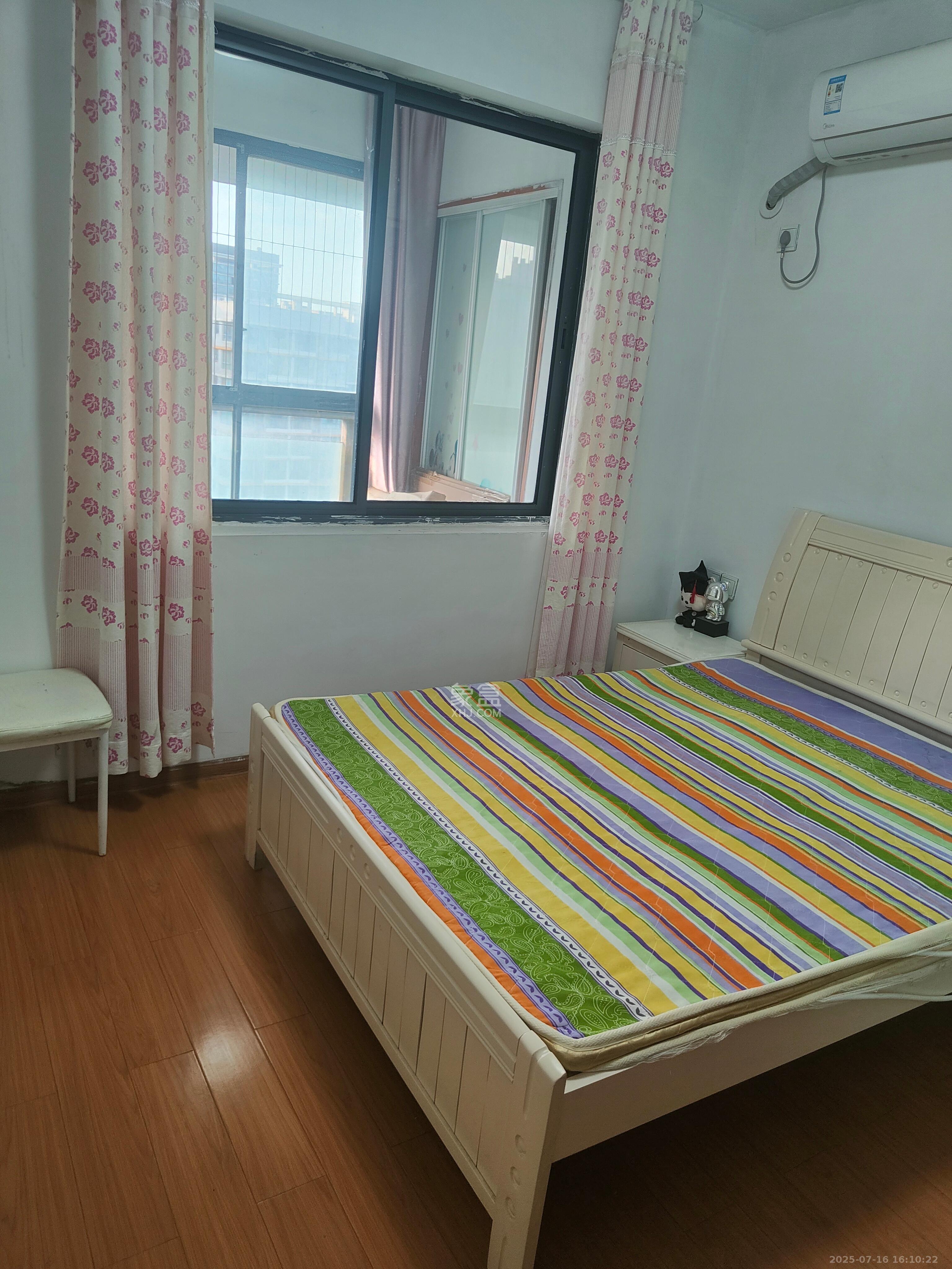 恒基凯旋门一二期  2室1厅1卫    1700.0元/月 恒基凯旋门一二期  2室1厅1卫    1700.0元/月室内图