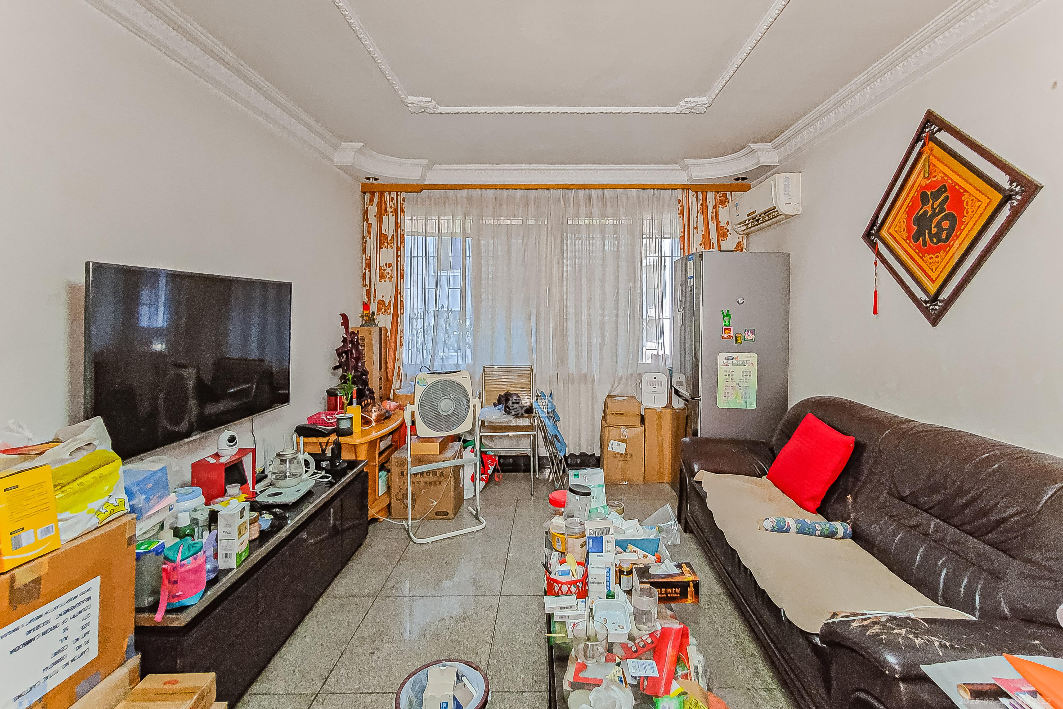 曾家湾13号生活区（友谊集团公司宿舍）  2室2厅1卫    33.5万客厅