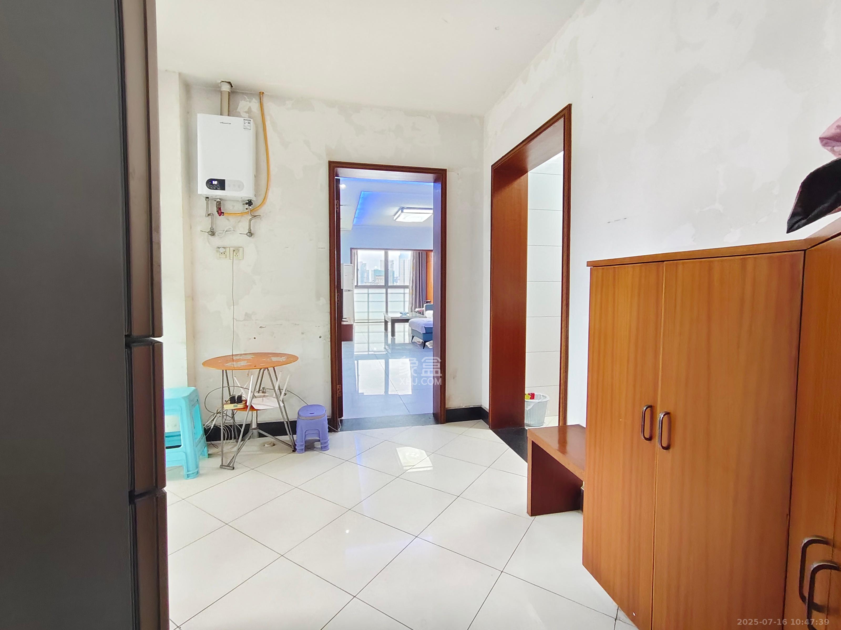 银港水晶城  2室2厅1卫   2300.00元/月室内图