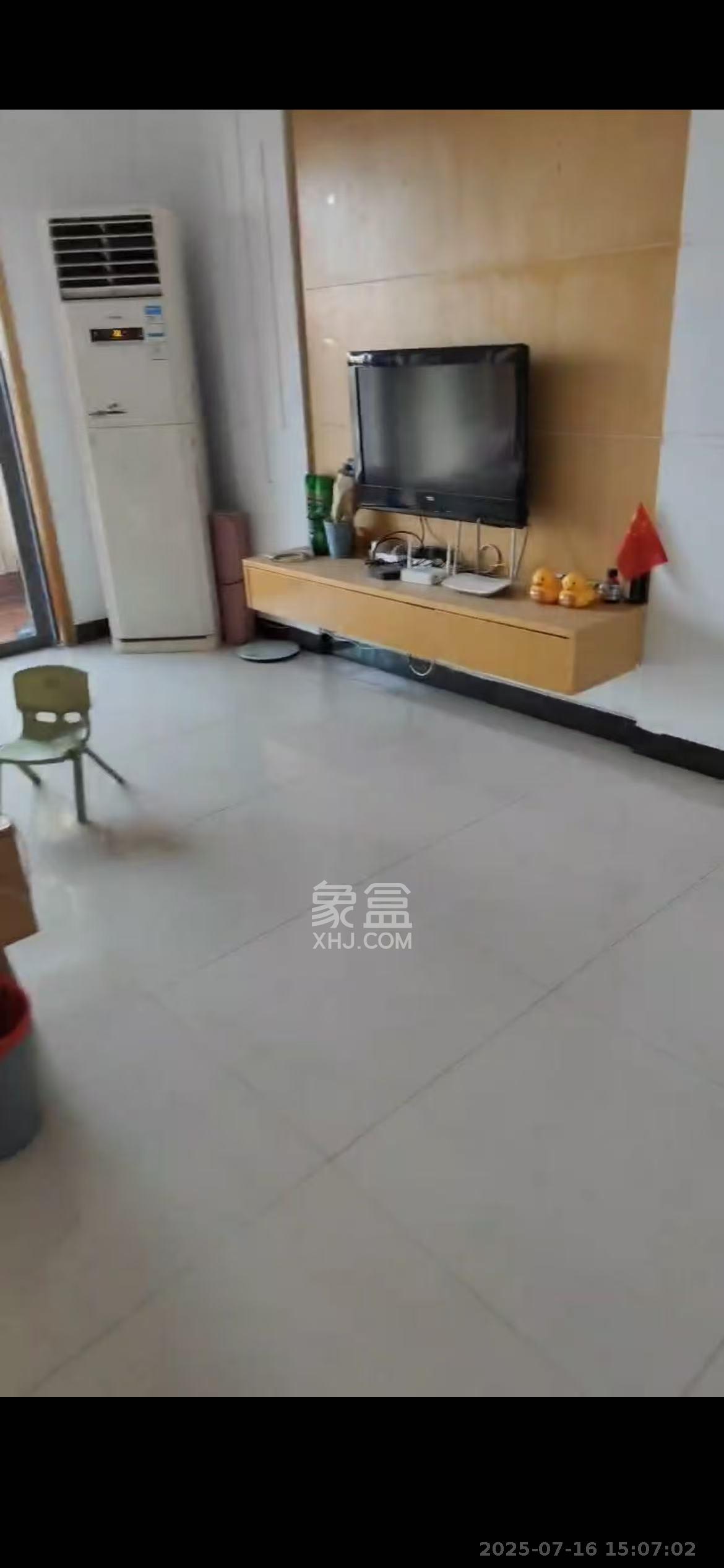 上海城小区  2室1厅1卫    2100.0元/月室内图