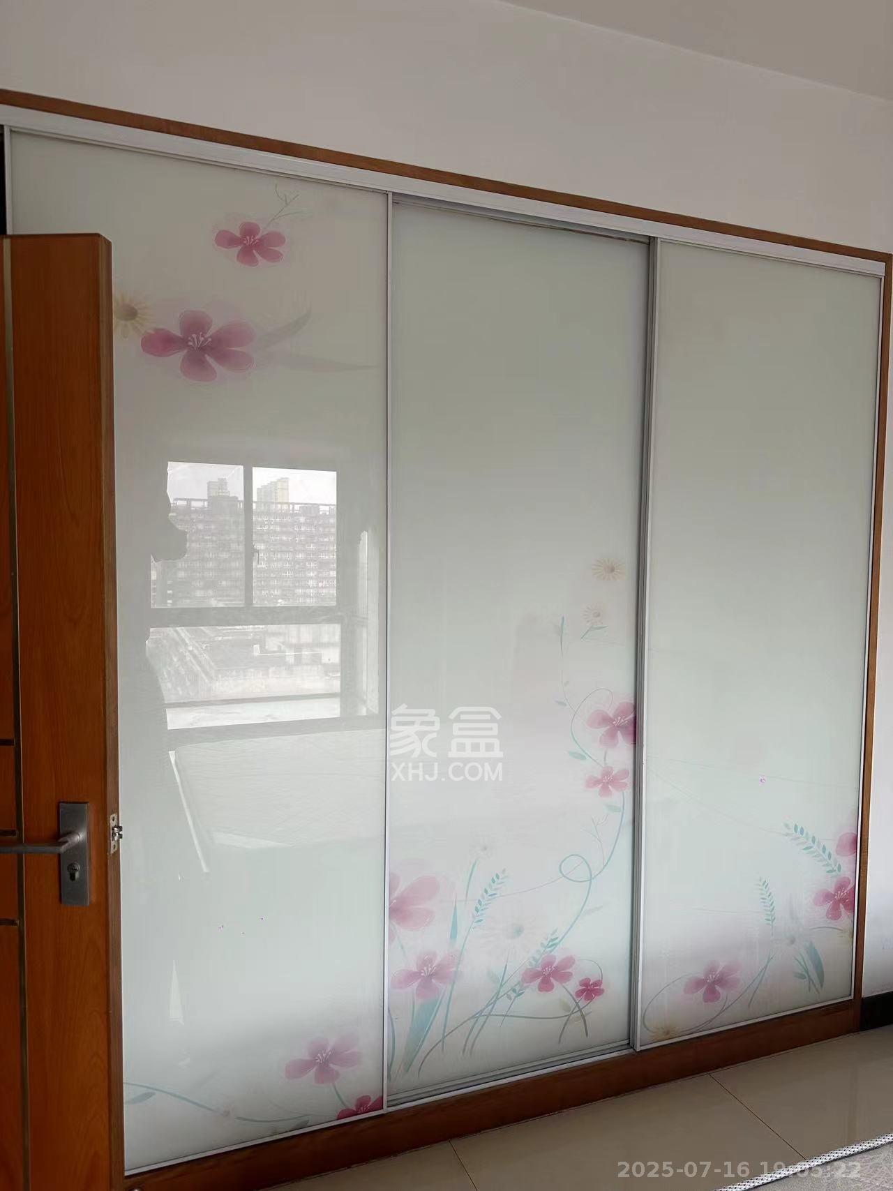 湘江北尚  3室1厅1卫    2400.0元/月室内图