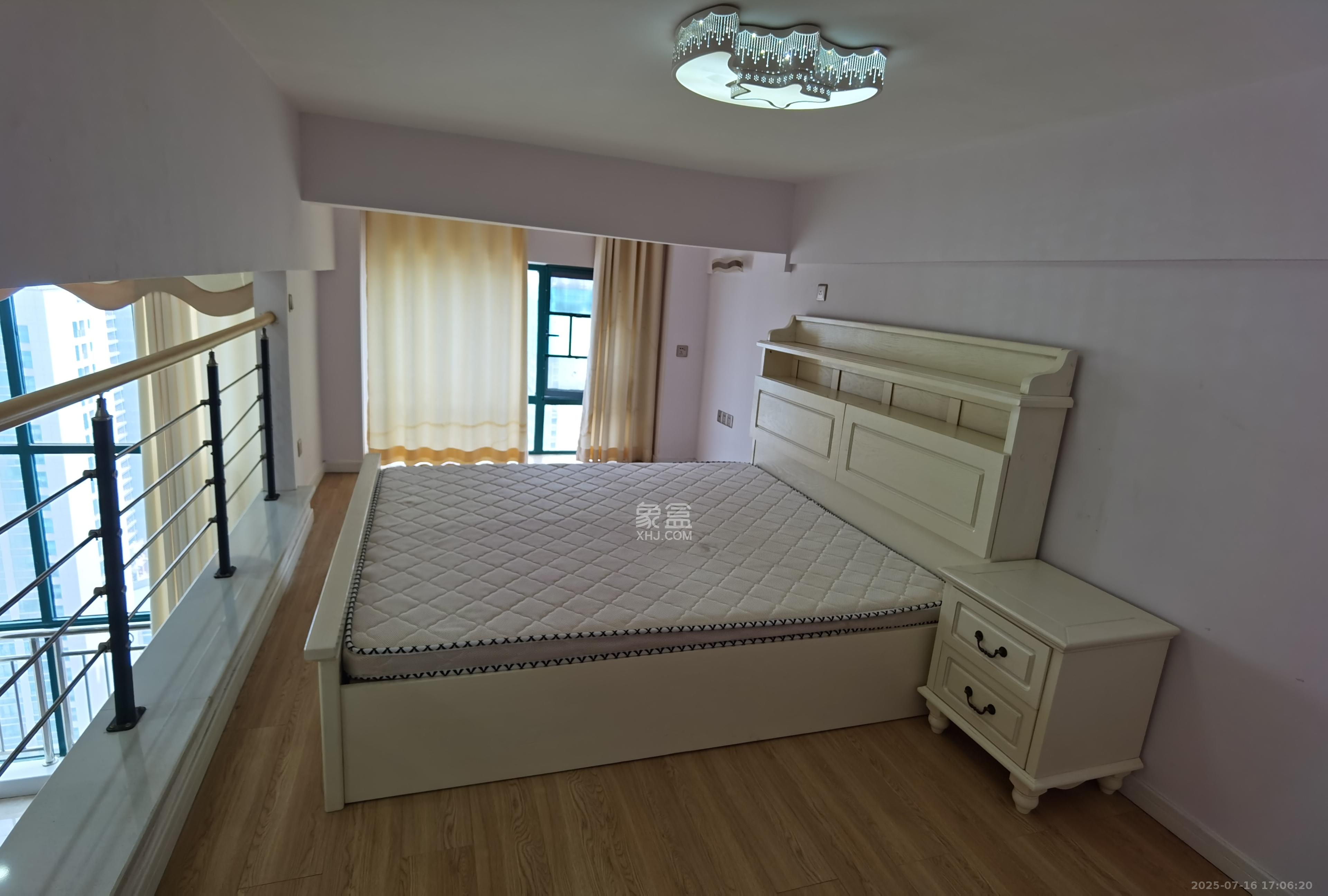 洋湖时代 3室3厅2卫 1800.0元/月 洋湖时代 3室3厅2卫 1800.0元/月室内图