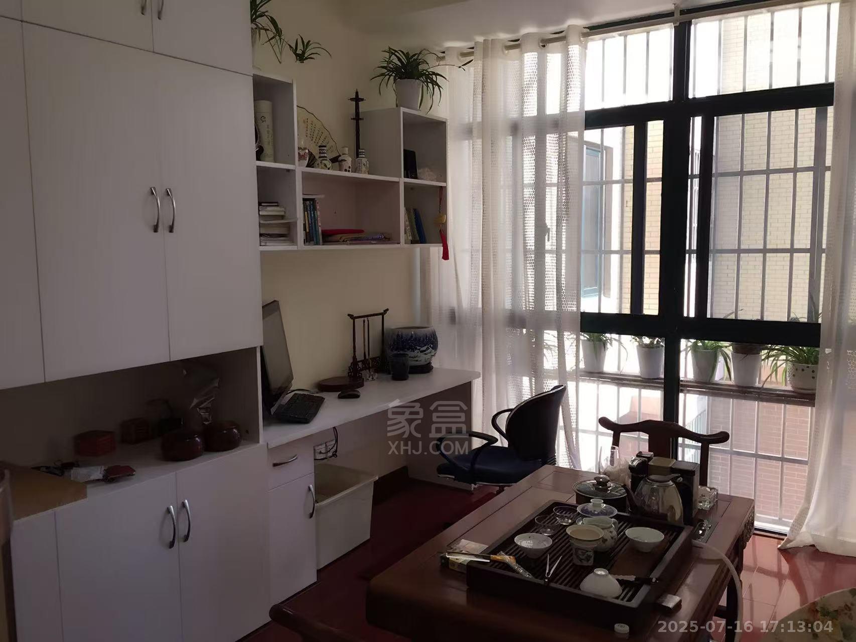 翠谷城 4室2厅2卫 2500.0元/月 翠谷城 4室2厅2卫 2500.0元/月室内图