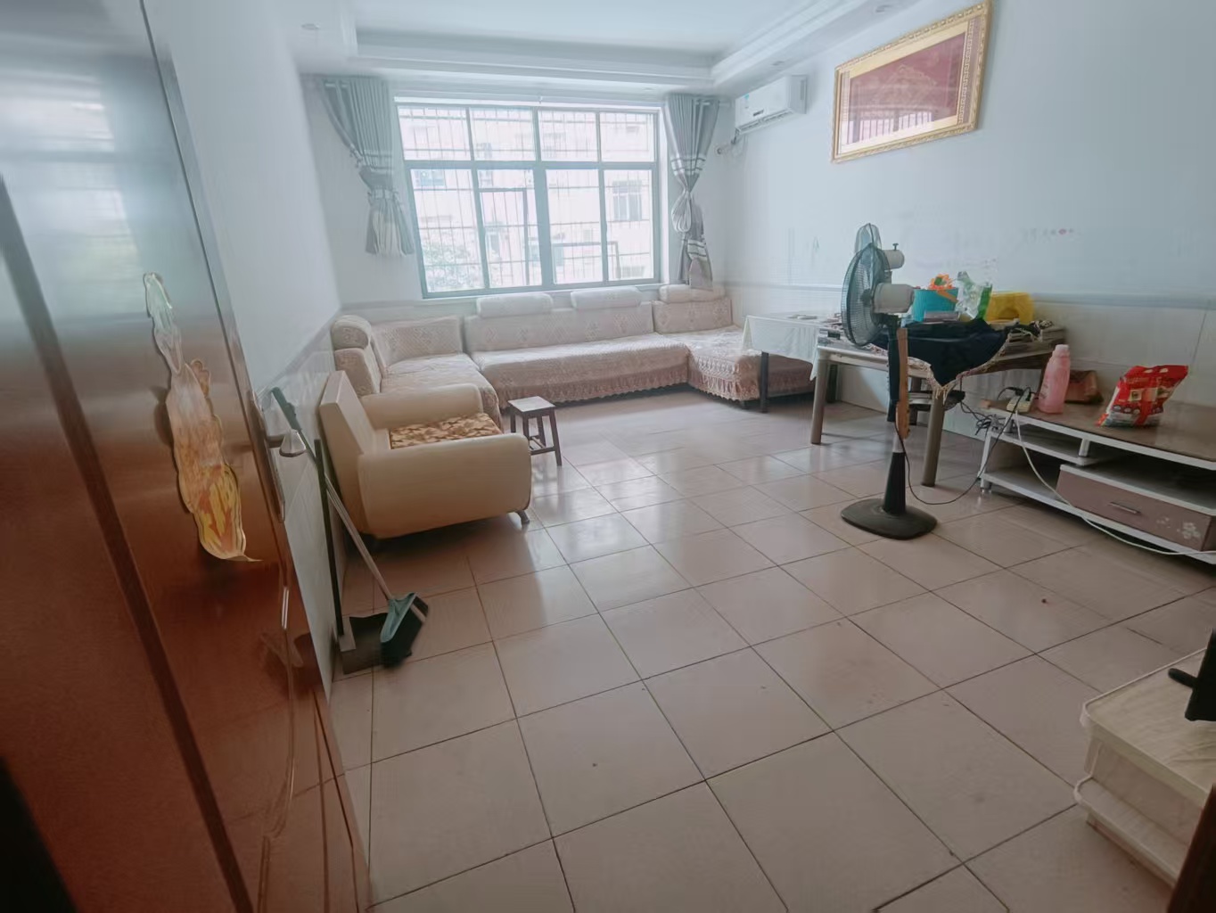 滨湖柴油机厂家属楼 3室2厅1卫 1200.0元/月 滨湖柴油机厂家属楼 3室2厅1卫 1200.0元/月室内图