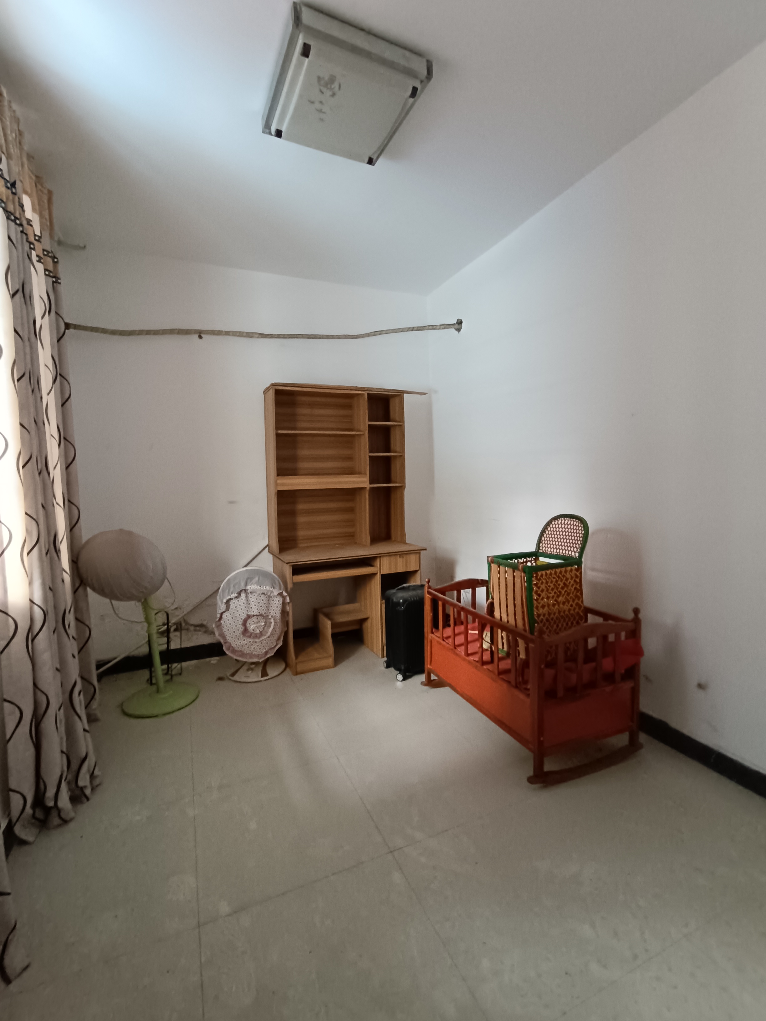 茂隆小区  3室2厅1卫   700.00元/月室内图