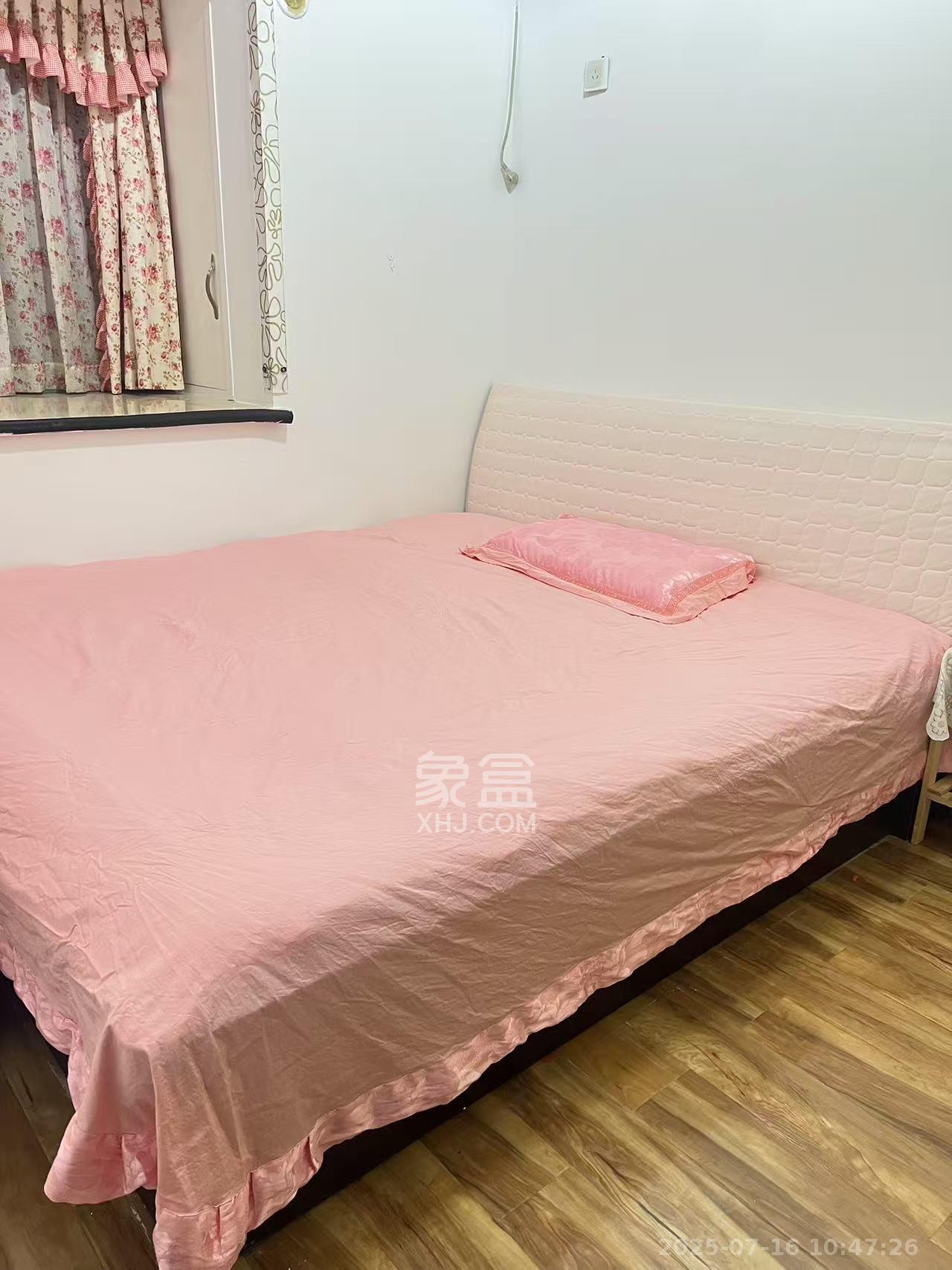 上海城小区  3室2厅2卫    2400.0元/月室内图