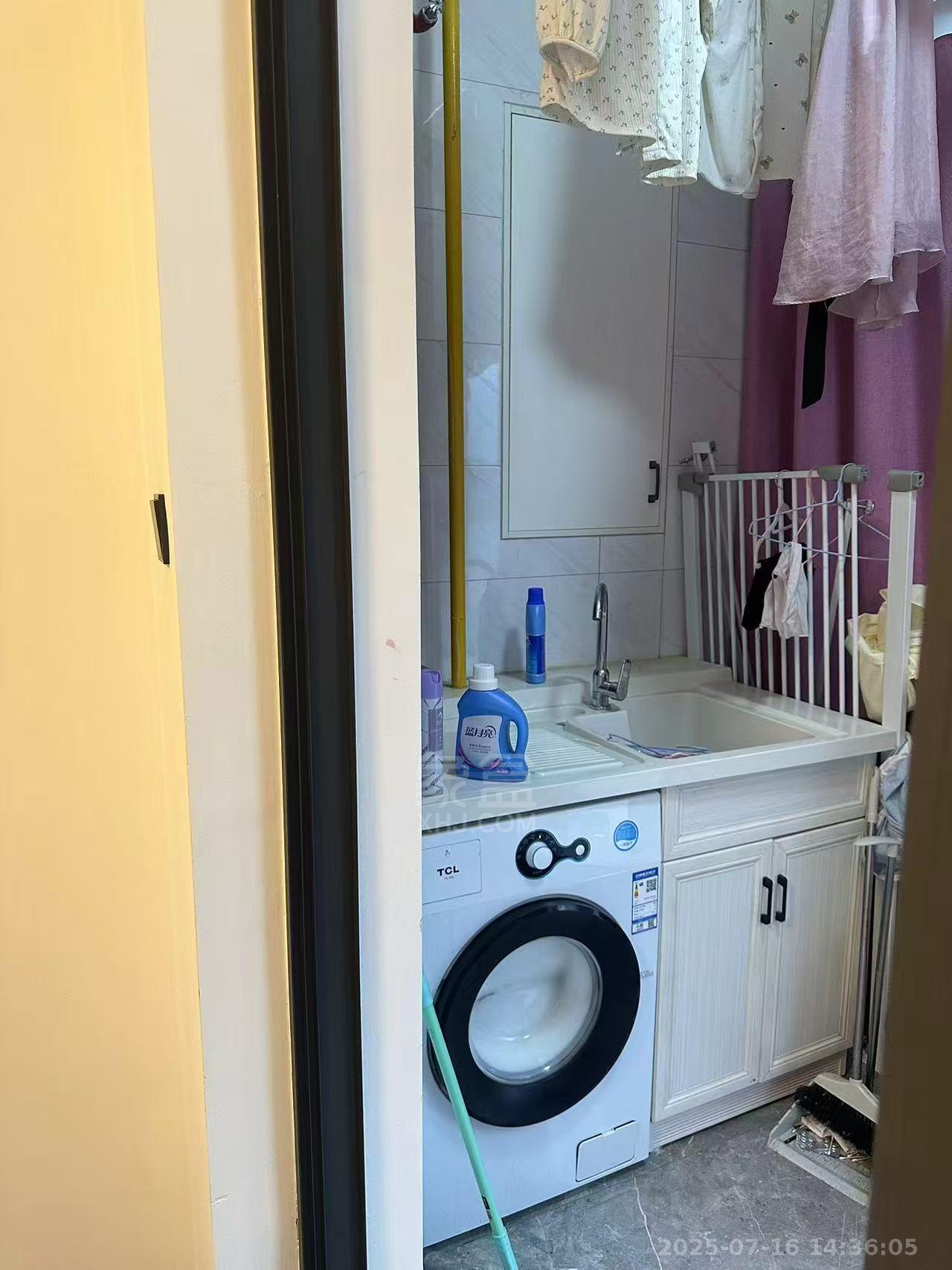 中泰财富湘江 1室1厅1卫 1700.0元/月 中泰财富湘江 1室1厅1卫 1700.0元/月室内图