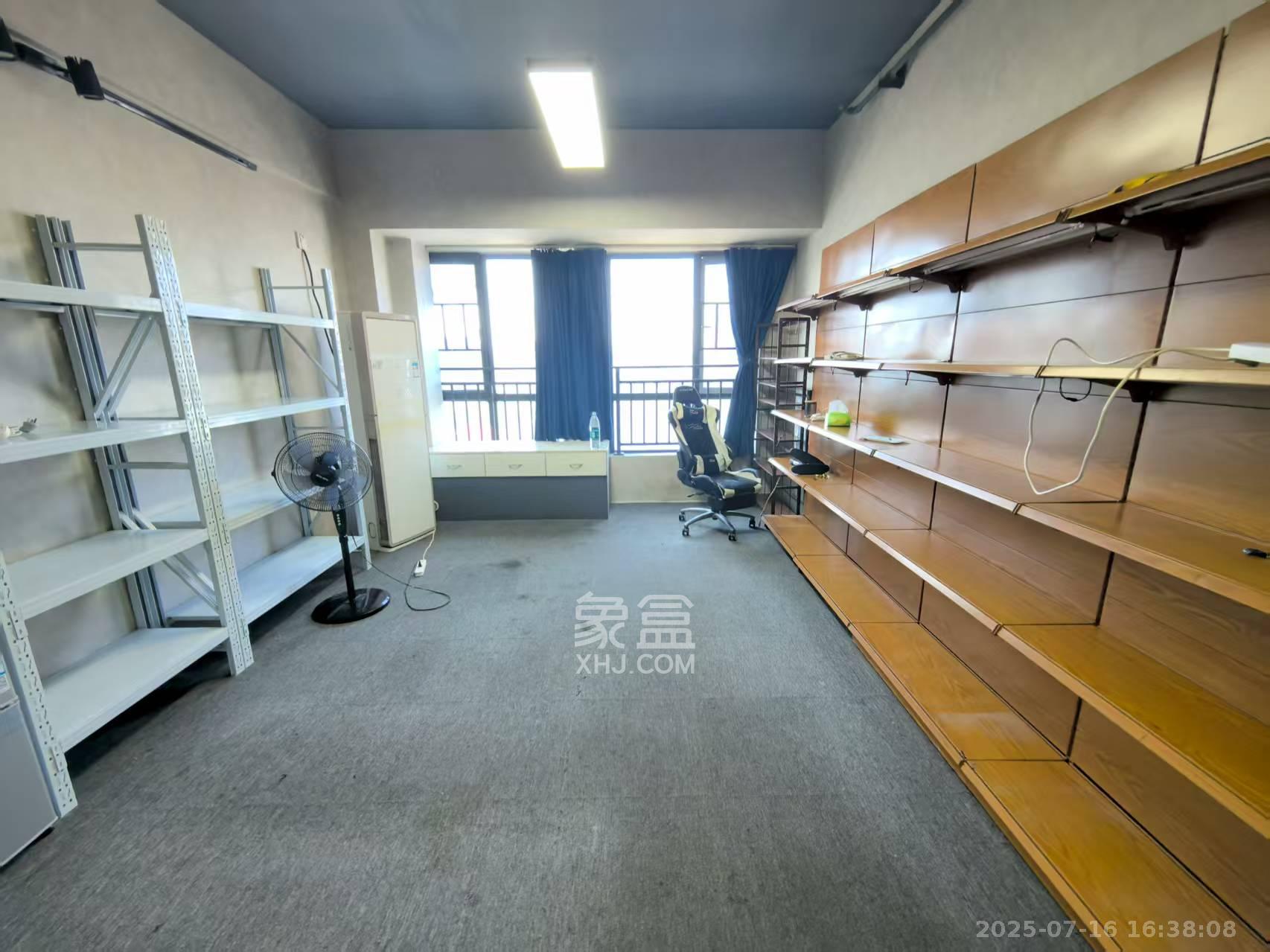 长城万悦汇 1室0厅0卫 1500.0元/月 长城万悦汇 1室0厅0卫 1500.0元/月室内图