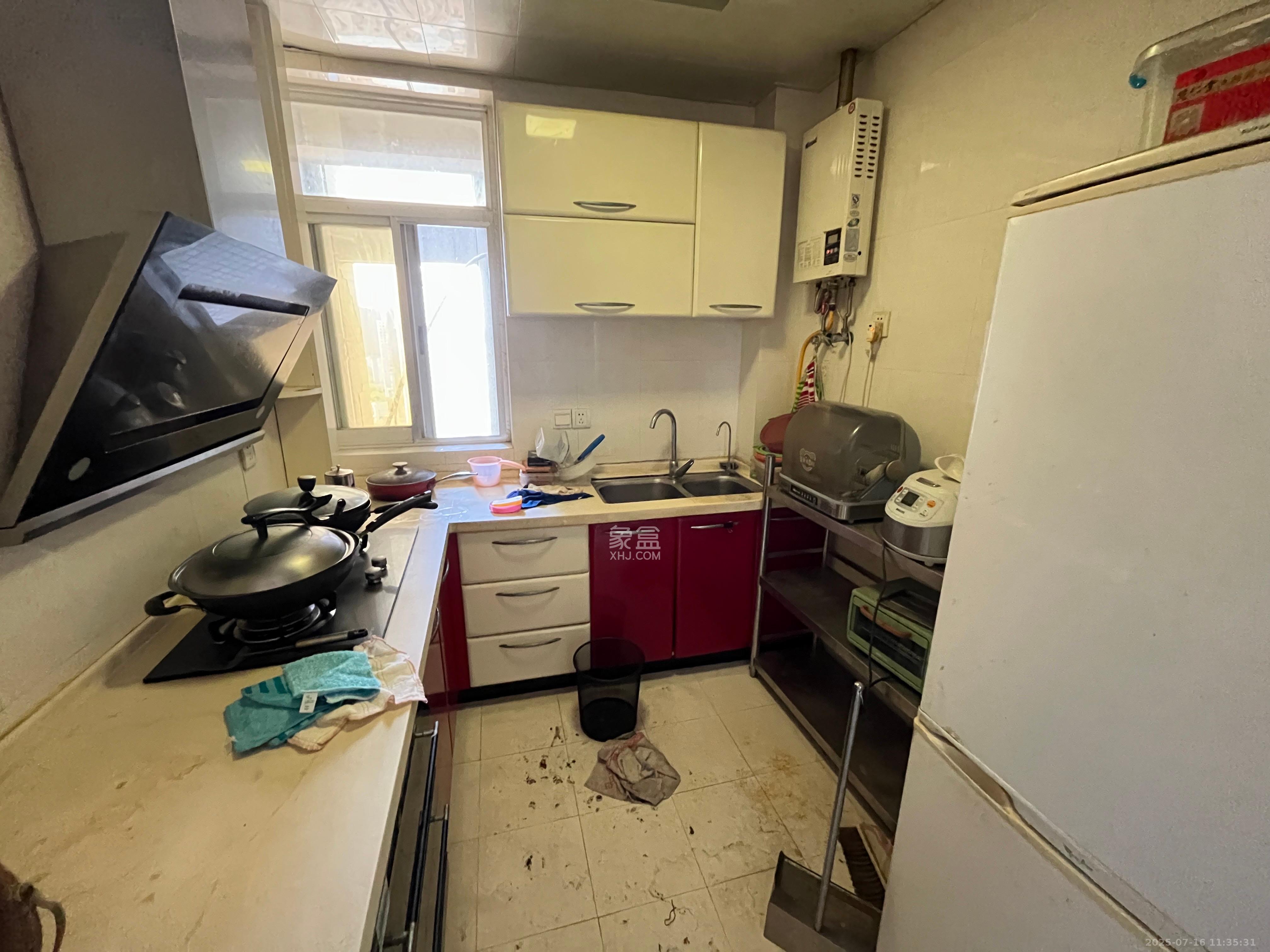 芙蓉公馆 2室1厅1卫 3500.0元/月 芙蓉公馆 2室1厅1卫 3500.0元/月室内图