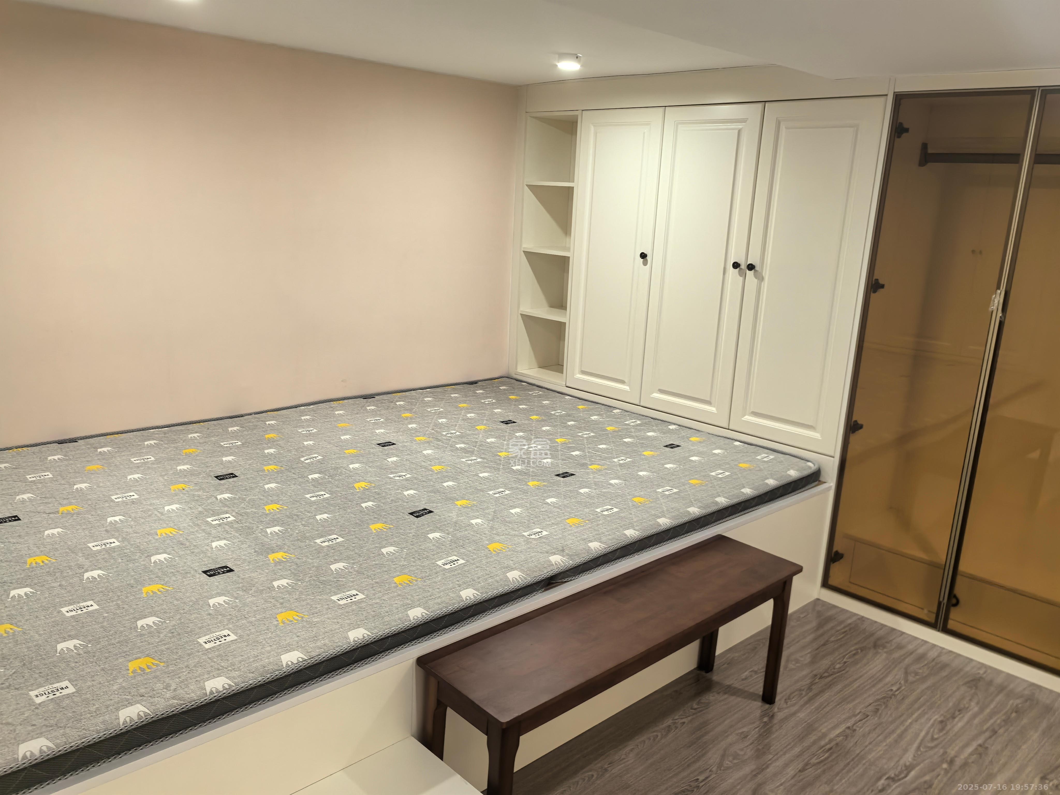 富兴时代御城  1室0厅0卫   3500.00元/月室内图