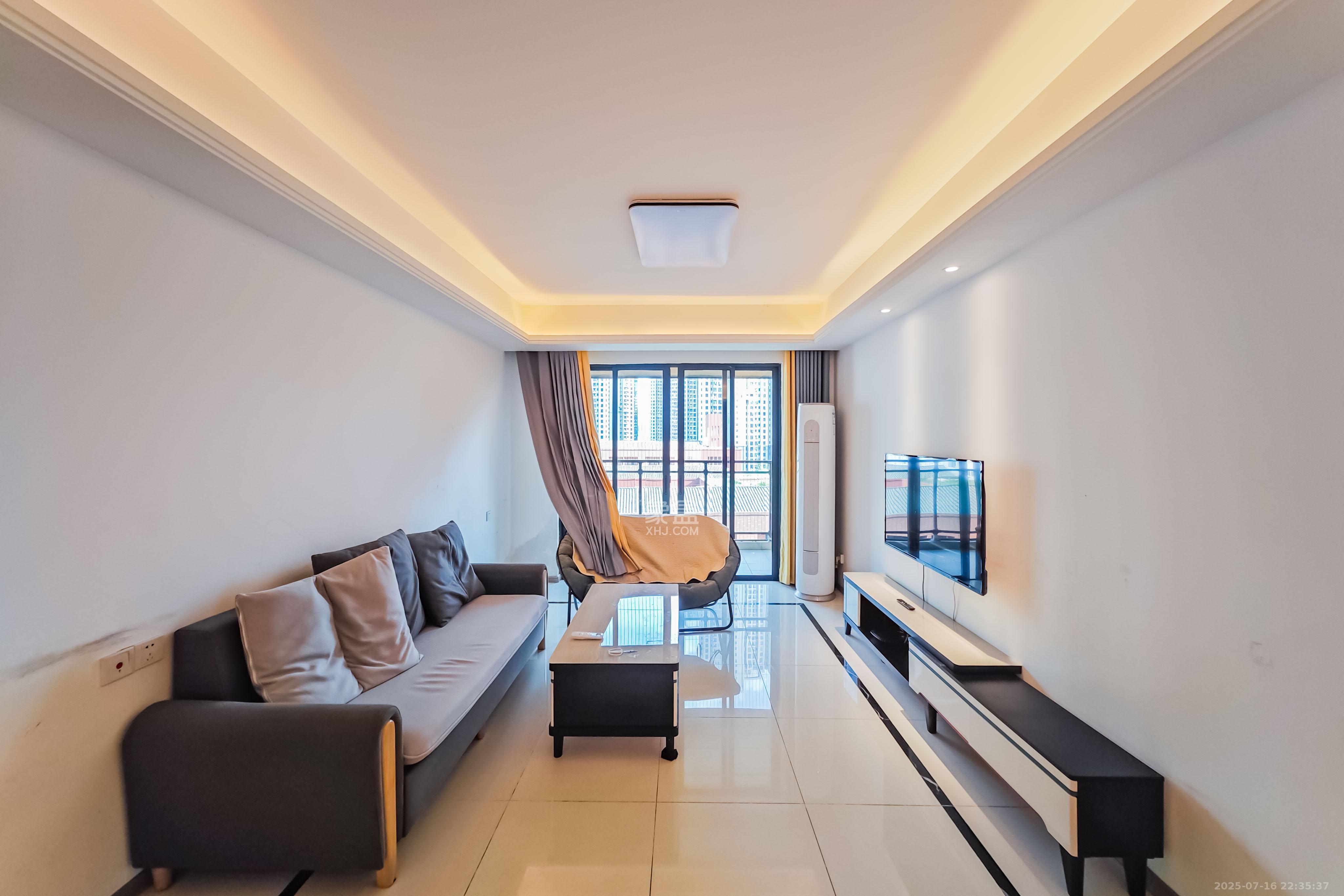 长沙高铁吾悦广场  3室2厅2卫    101.0万 长沙高铁吾悦广场  3室2厅2卫    101.0万客厅