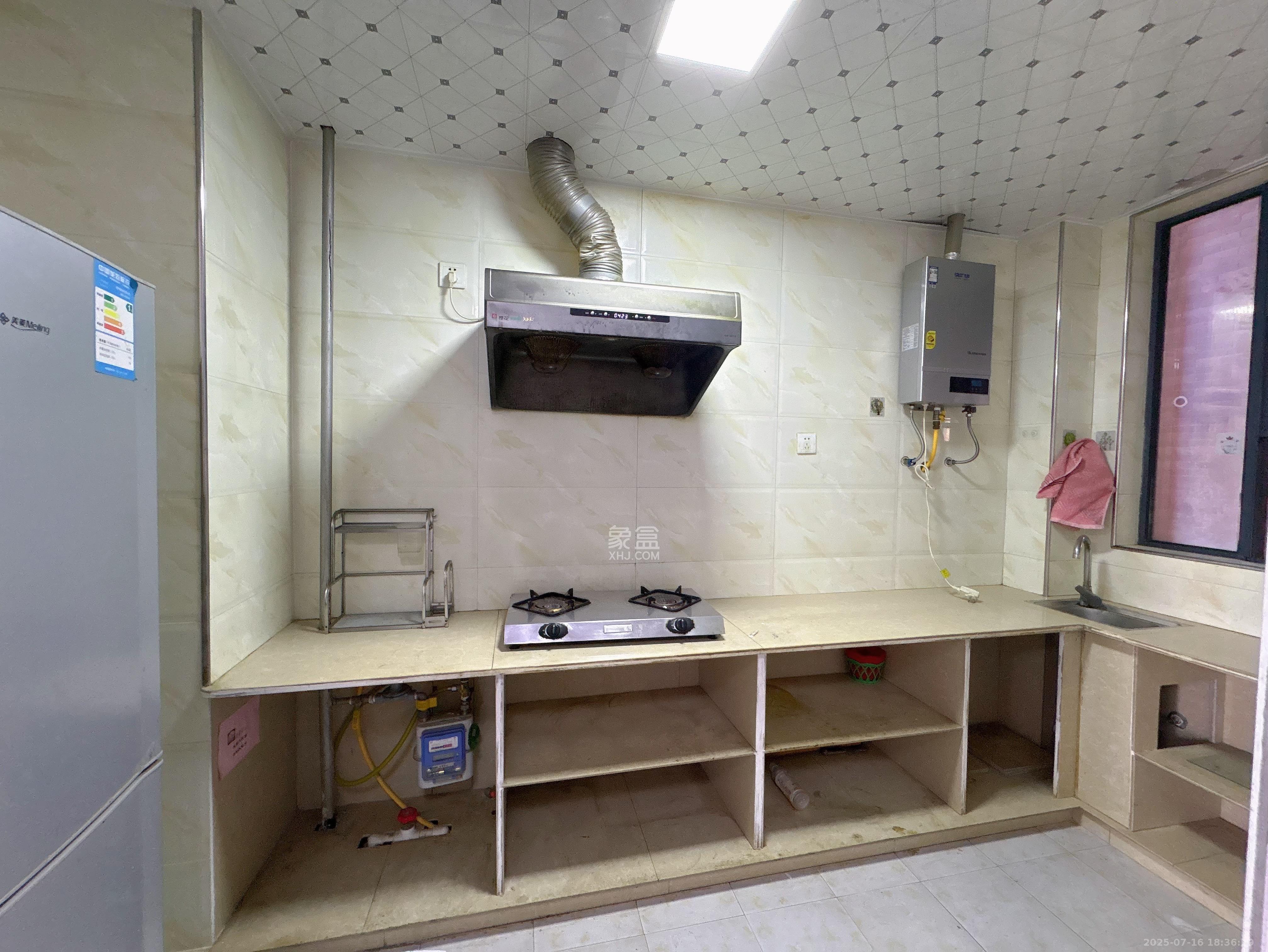 广泰锦苑 3室2厅1卫 2100.0元/月 广泰锦苑 3室2厅1卫 2100.0元/月室内图