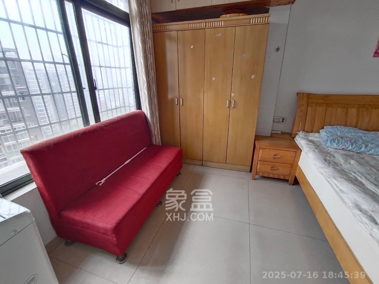 红树湾  1室1厅1卫   1300.00元/月室内图