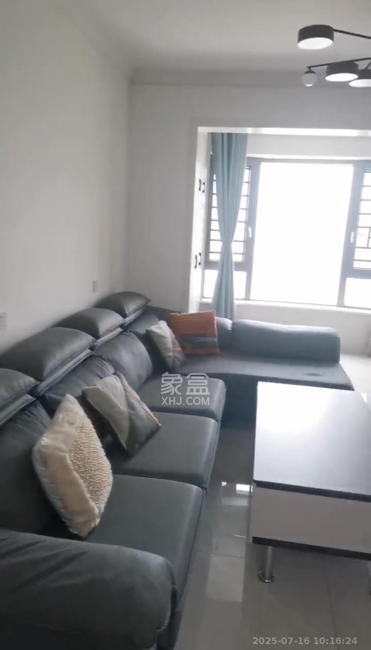 嘉雨兴园  2室1厅1卫    3000.0元/月 嘉雨兴园  2室1厅1卫    3000.0元/月室内图1