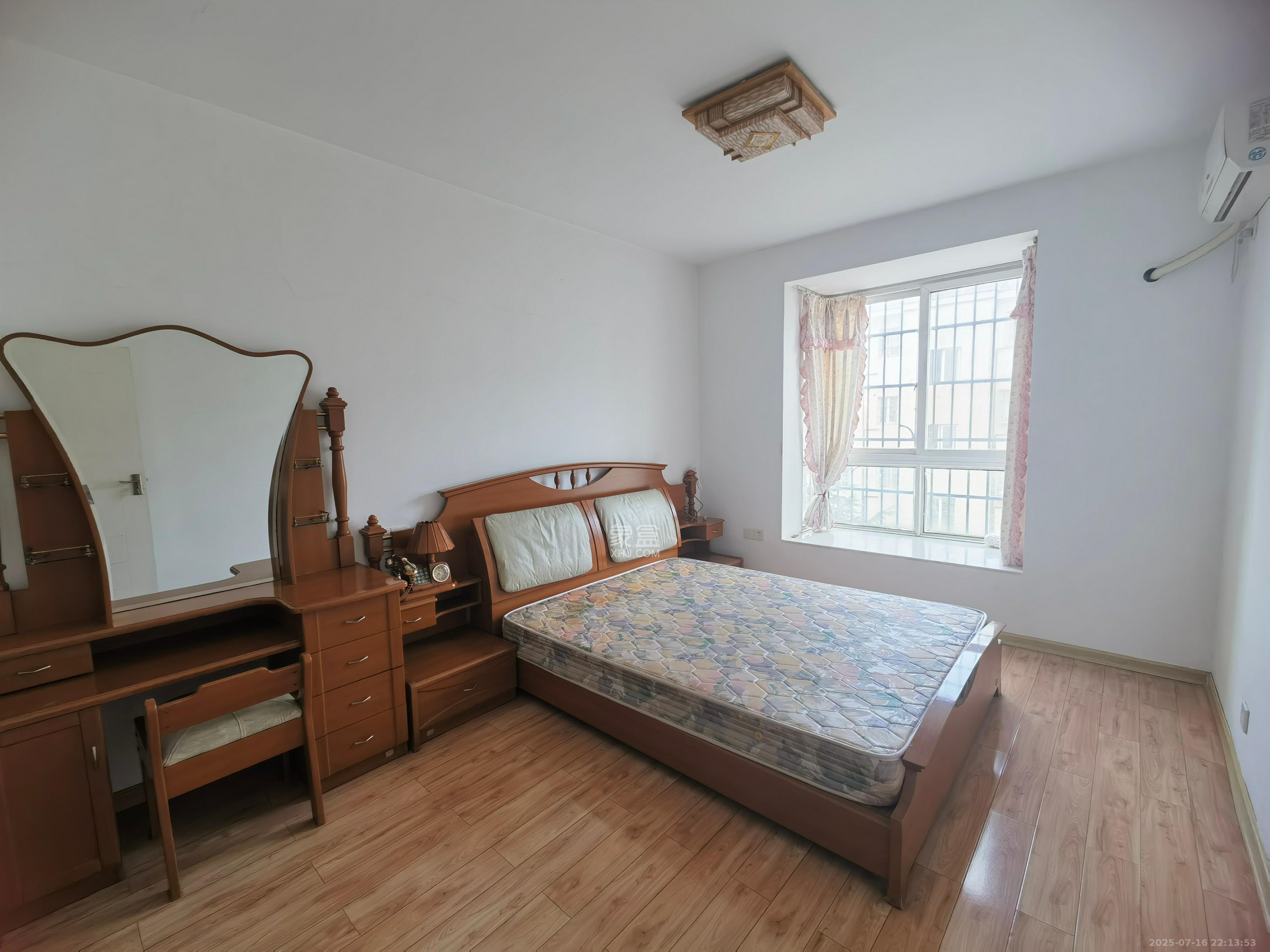 德润园  3室2厅1卫    2000.0元/月 德润园  3室2厅1卫    2000.0元/月室内图