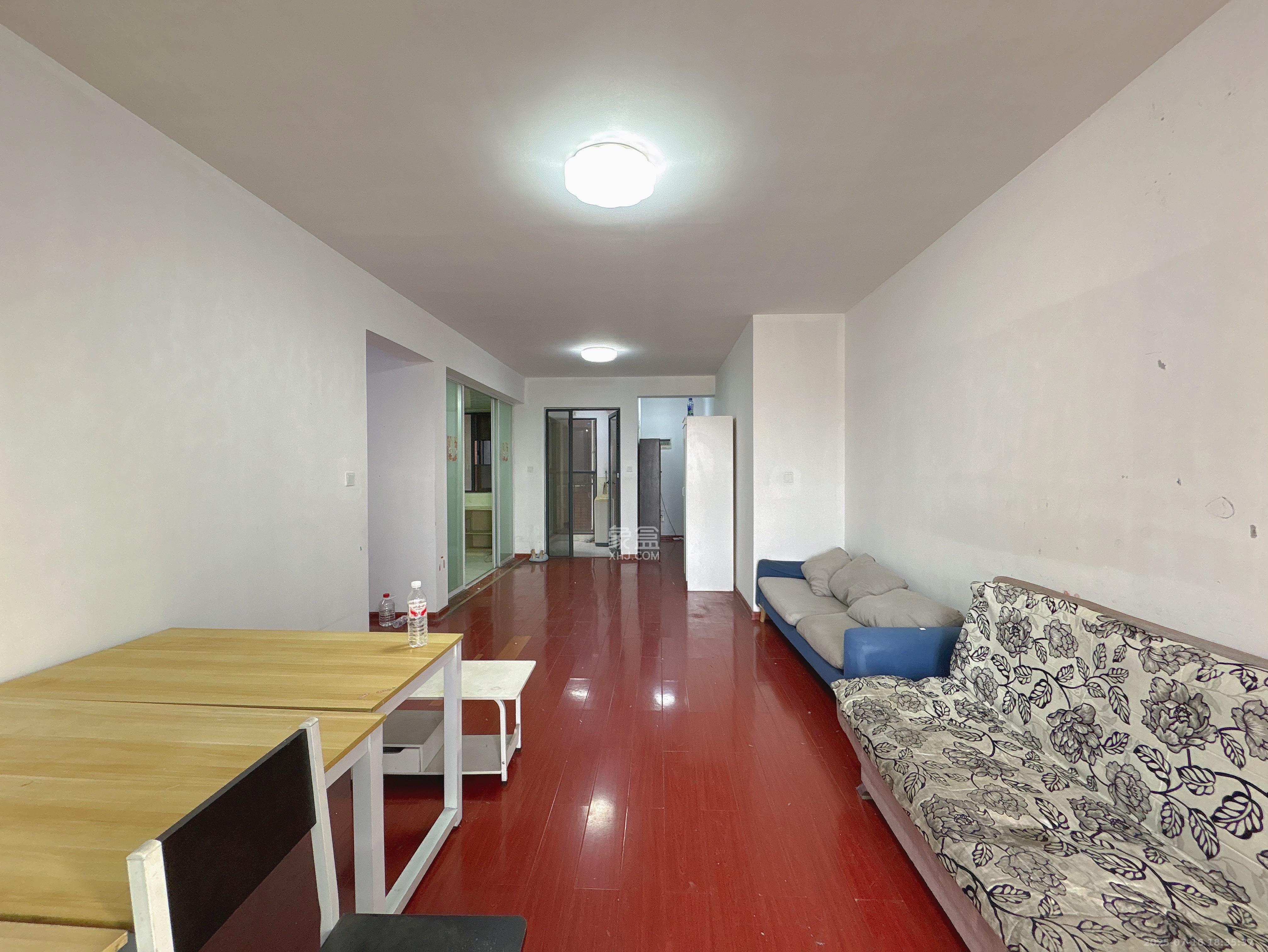 广泰锦苑  3室2厅1卫    2100.0元/月室内图