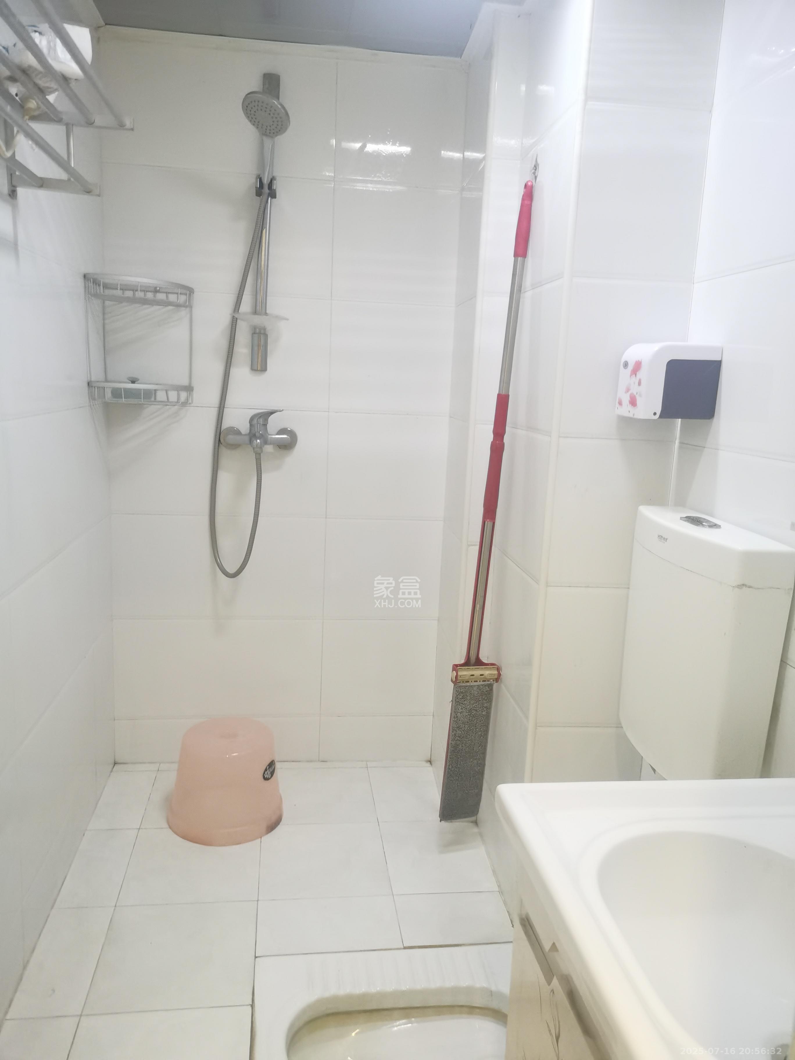 新远时代 1室1厅1卫 1100.0元/月 新远时代 1室1厅1卫 1100.0元/月室内图