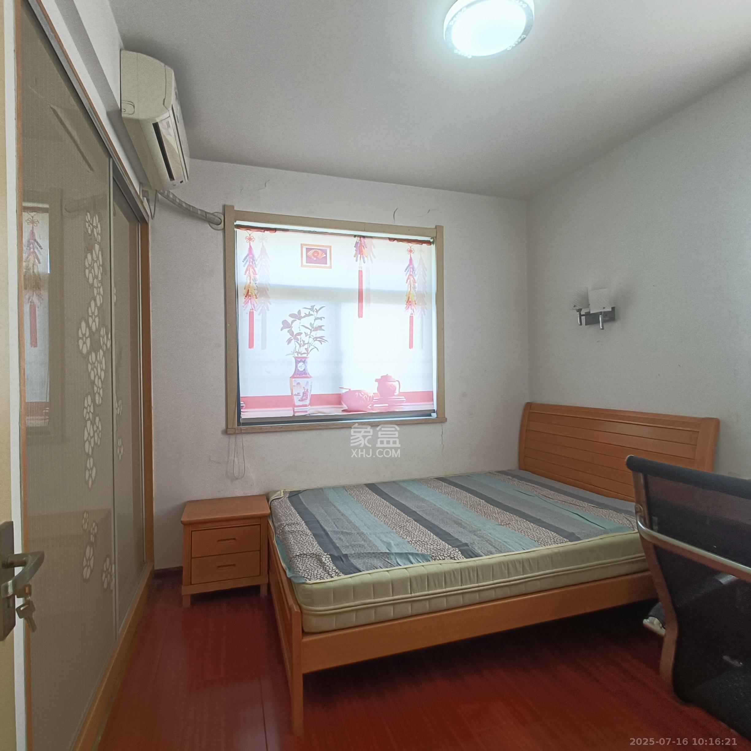 博雅公寓  4室2厅2卫   3000.00元/月室内图