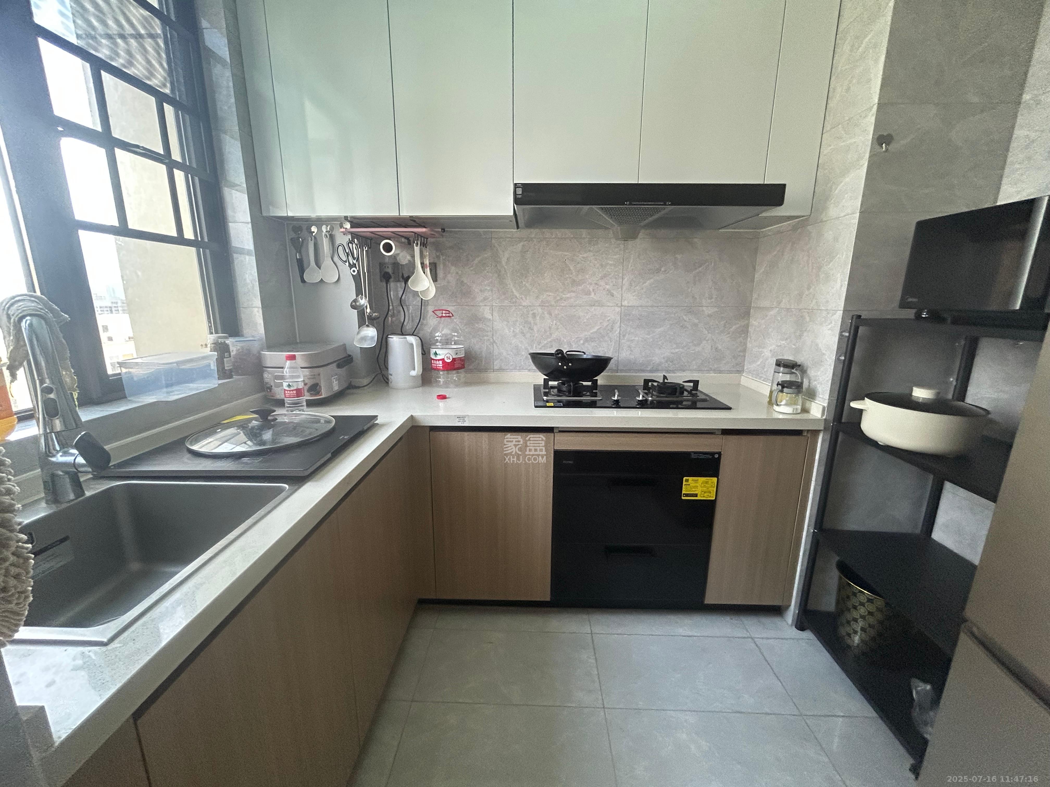 汉唐世家二期 4室2厅2卫 3200.0元/月 汉唐世家二期 4室2厅2卫 3200.0元/月室内图