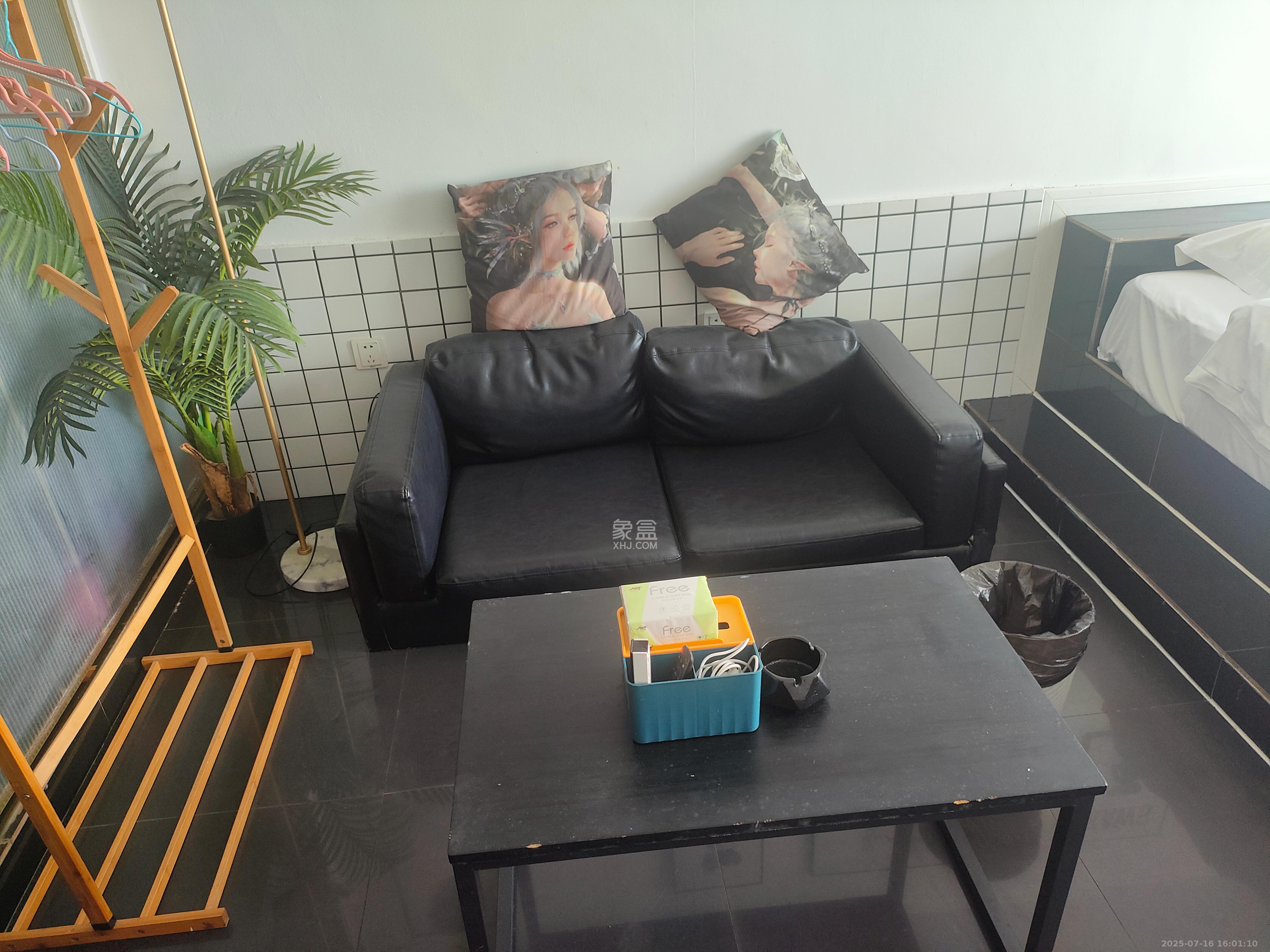 蚂蚁工房 1室1厅1卫 1900.0元/月 蚂蚁工房 1室1厅1卫 1900.0元/月室内图