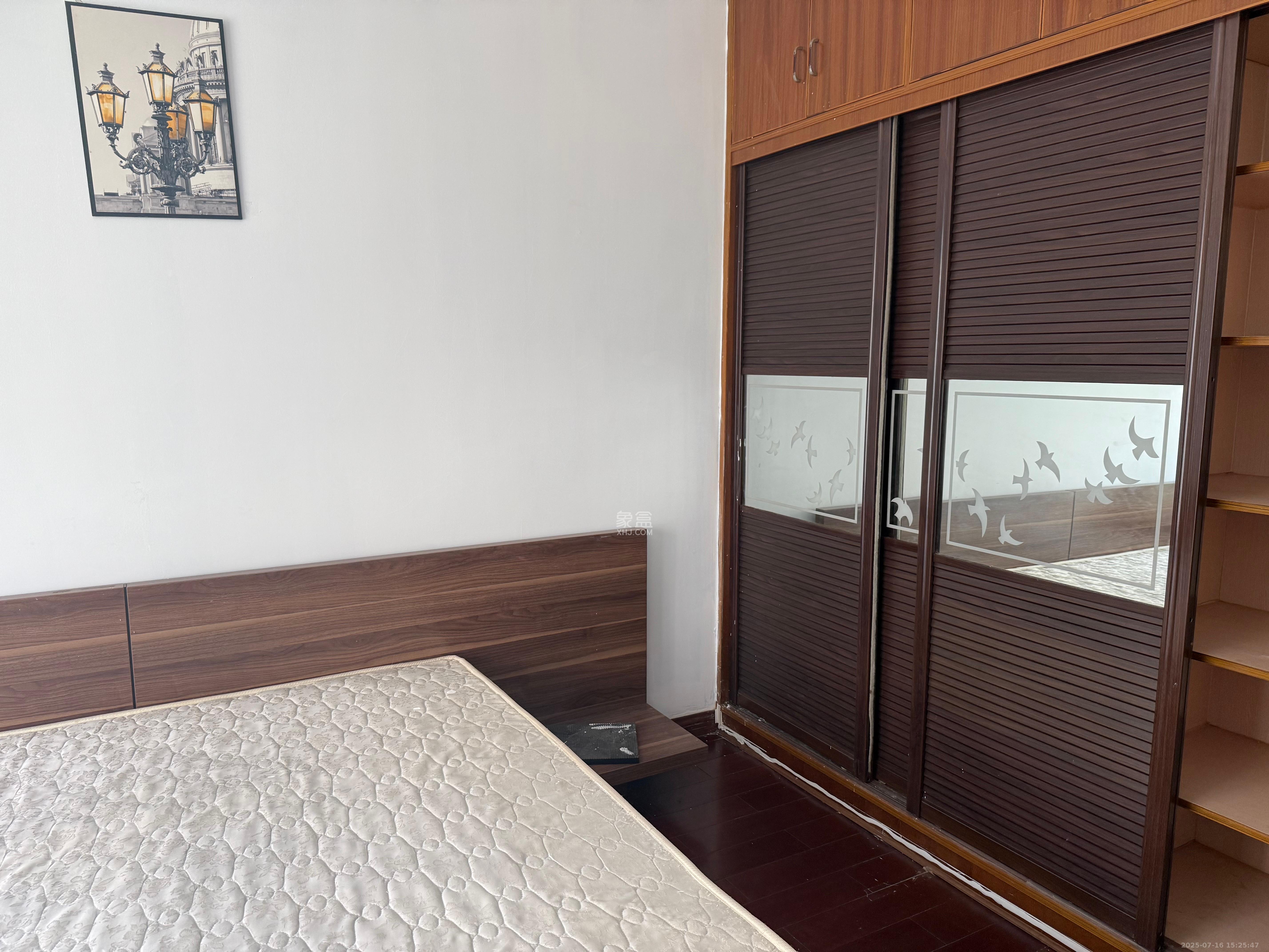 华银园  4室2厅2卫    2800.0元/月 华银园  4室2厅2卫    2800.0元/月室内图