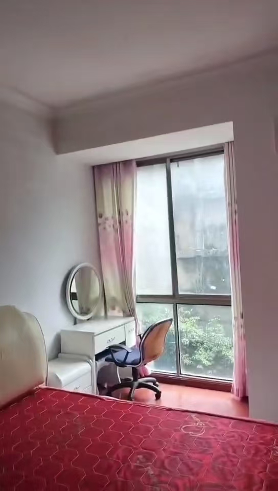 香格里拉 2室1厅1卫 1200.0元/月 香格里拉 2室1厅1卫 1200.0元/月室内图