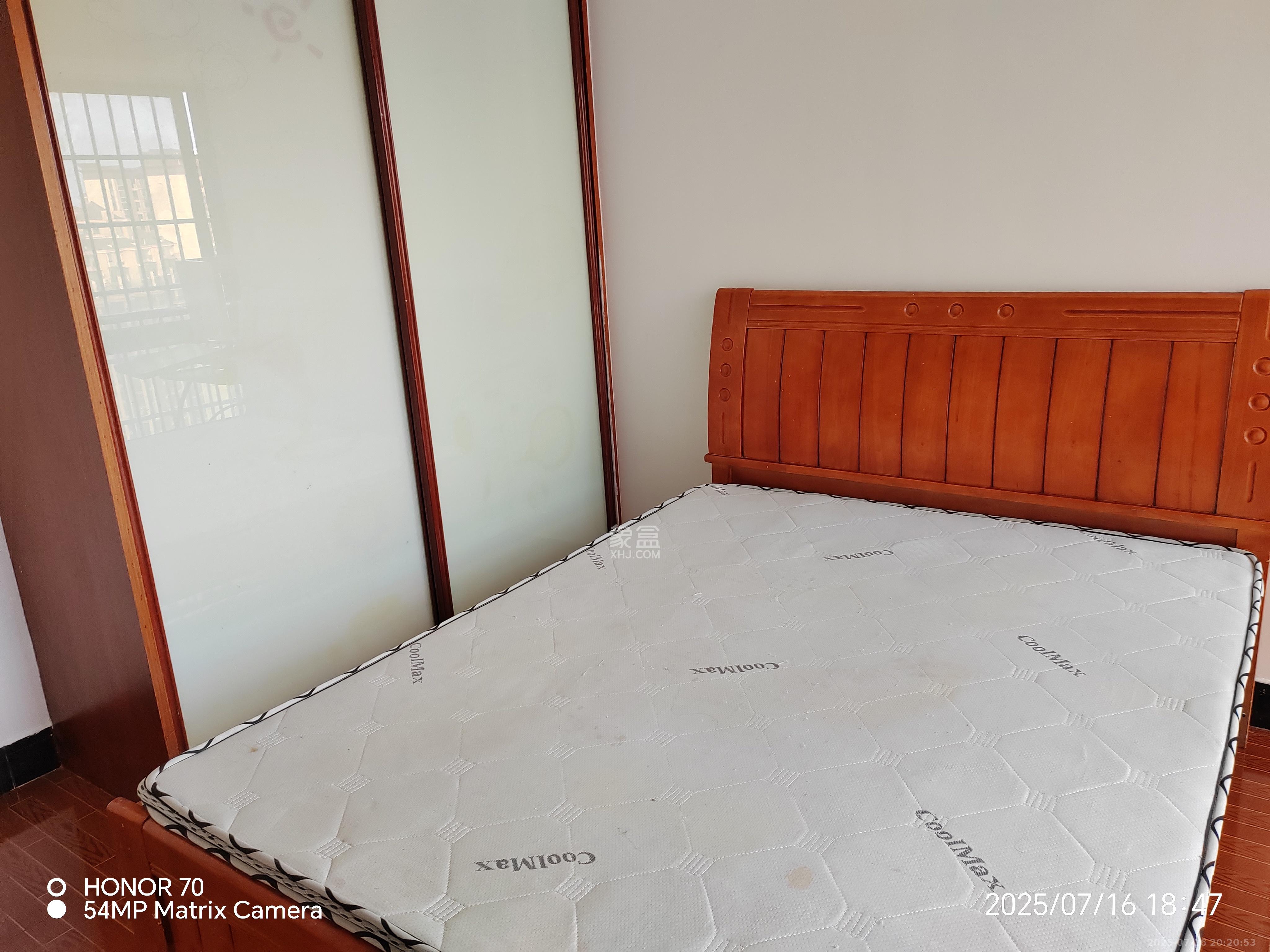 华天LOHO小镇 3室2厅2卫 1600.0元/月 华天LOHO小镇 3室2厅2卫 1600.0元/月室内图