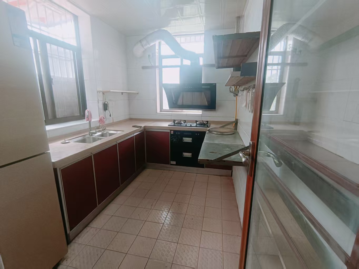 滨湖柴油机厂家属楼 3室2厅1卫 1200.0元/月 滨湖柴油机厂家属楼 3室2厅1卫 1200.0元/月室内图