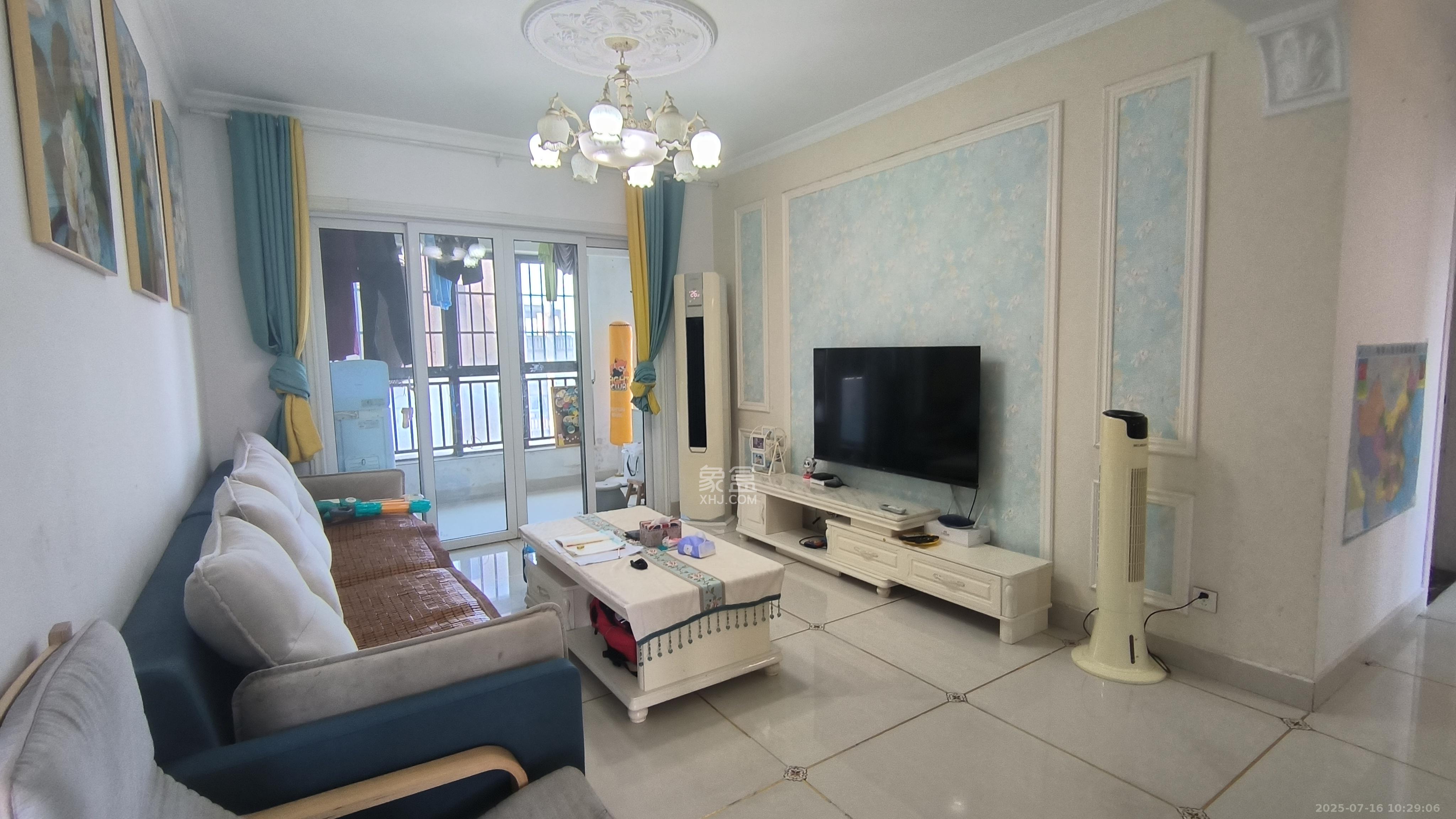 天麓尚层 3室2厅2卫 2300.0元/月 天麓尚层 3室2厅2卫 2300.0元/月室内图