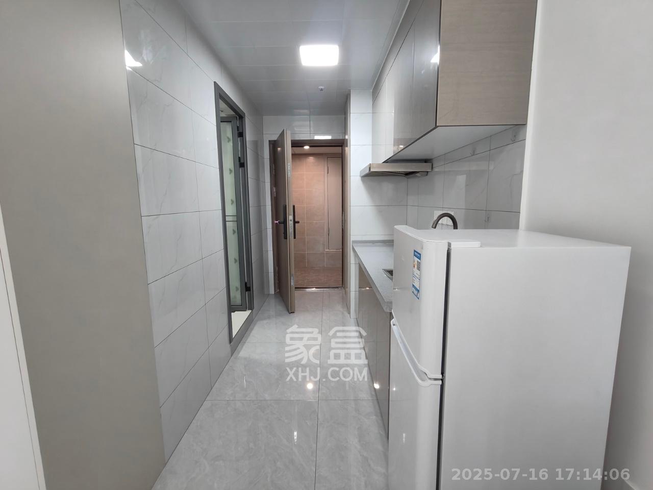 南山梅溪一方  1室1厅1卫   1700.00元/月室内图
