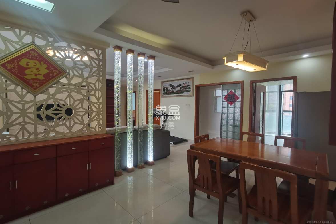 星城映象 3室2厅1卫 2400.0元/月 星城映象 3室2厅1卫 2400.0元/月室内图