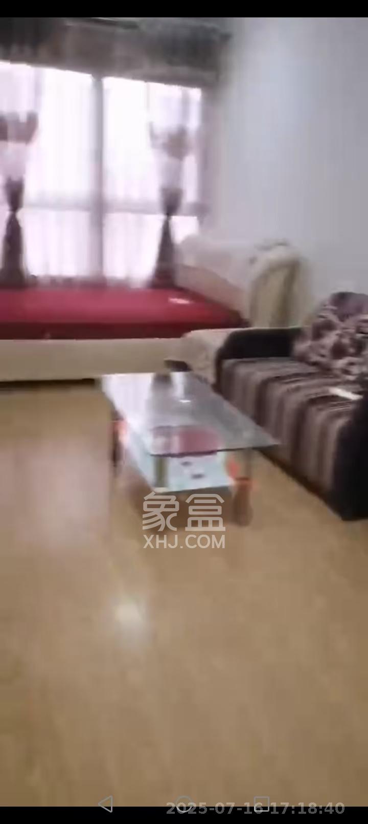 月亮湾草莓街区一、二期  1室1厅1卫   1200.00元/月