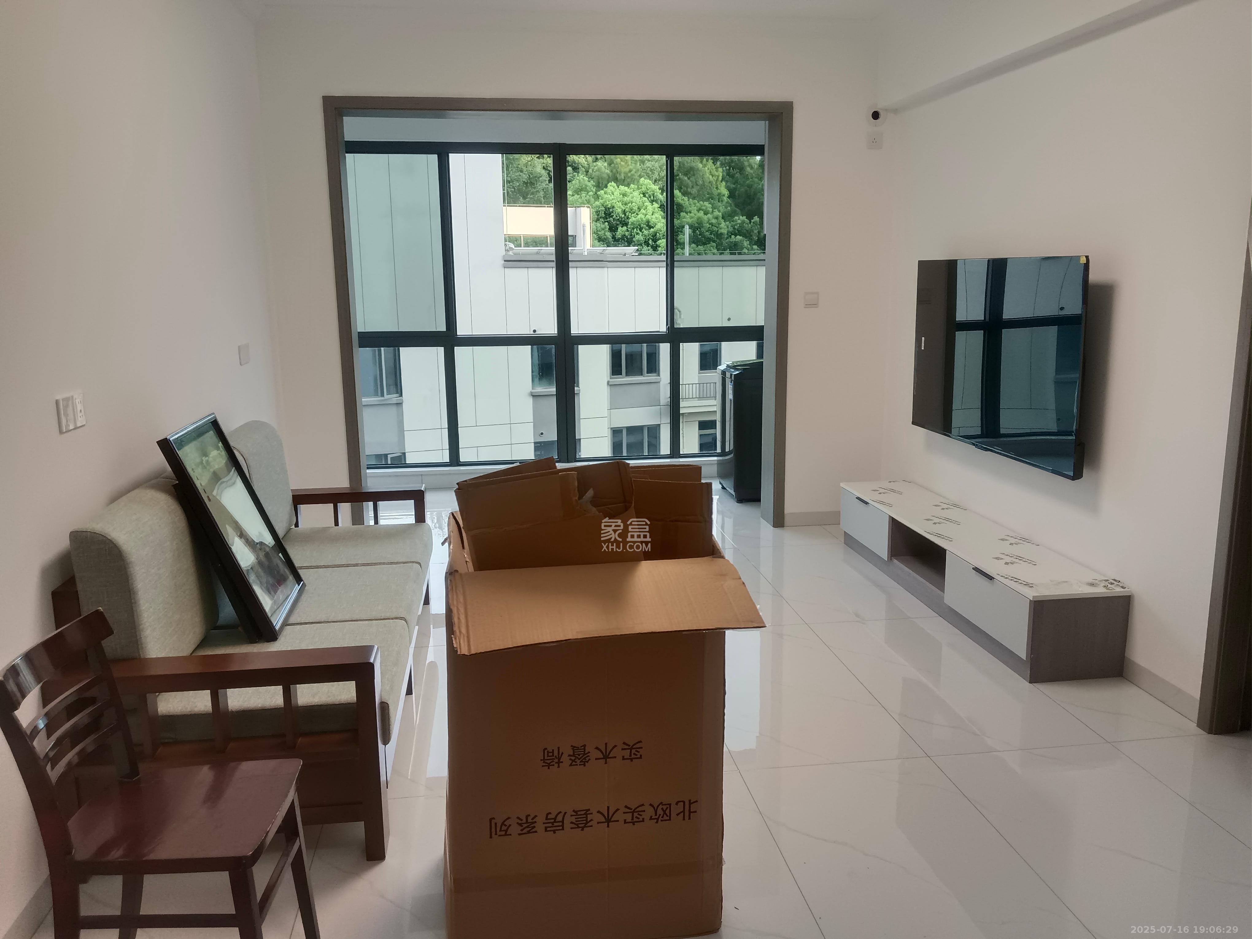 湖湘时代名邸公园壹号  2室1厅1卫    2400.0元/月