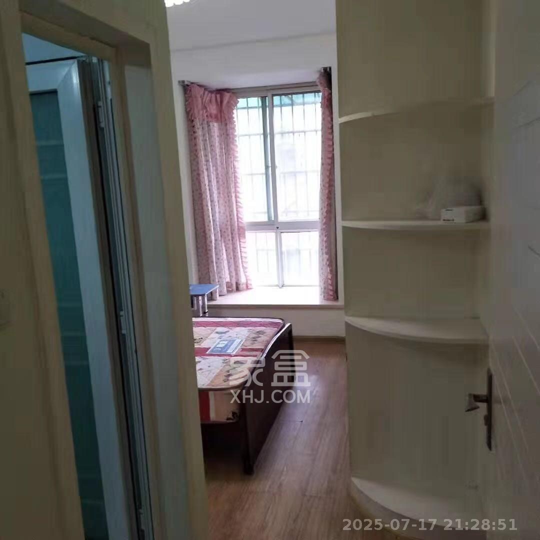 好家园  3室2厅2卫    1800.0元/月 好家园  3室2厅2卫    1800.0元/月室内图