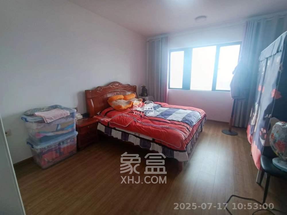 湘水郡(兴旺小爱同学)  5室2厅2卫    2800.0元/月 湘水郡(兴旺小爱同学)  5室2厅2卫    2800.0元/月室内图