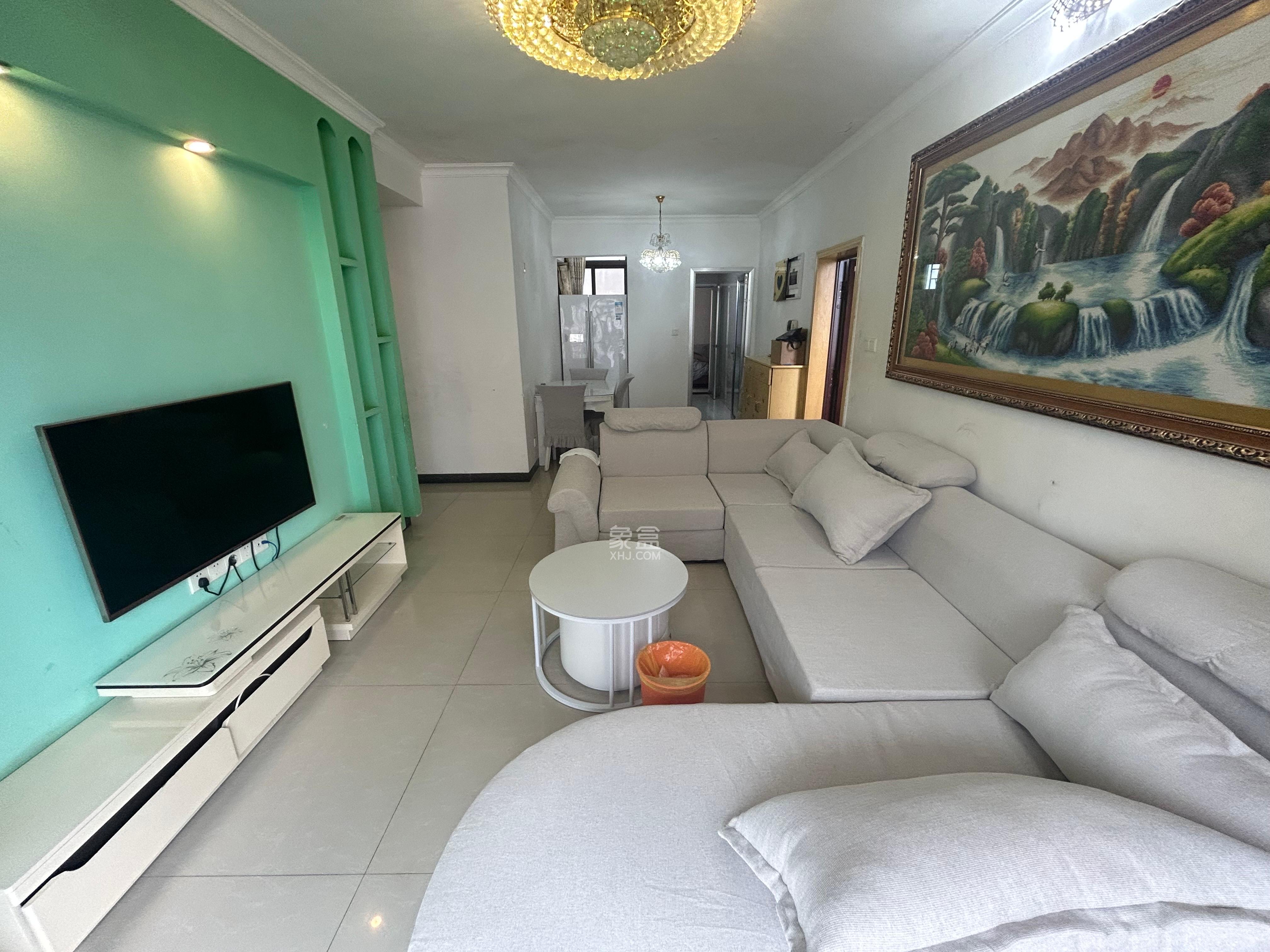 旭辉华庭  3室2厅1卫    1800.0元/月 旭辉华庭  3室2厅1卫    1800.0元/月室内图