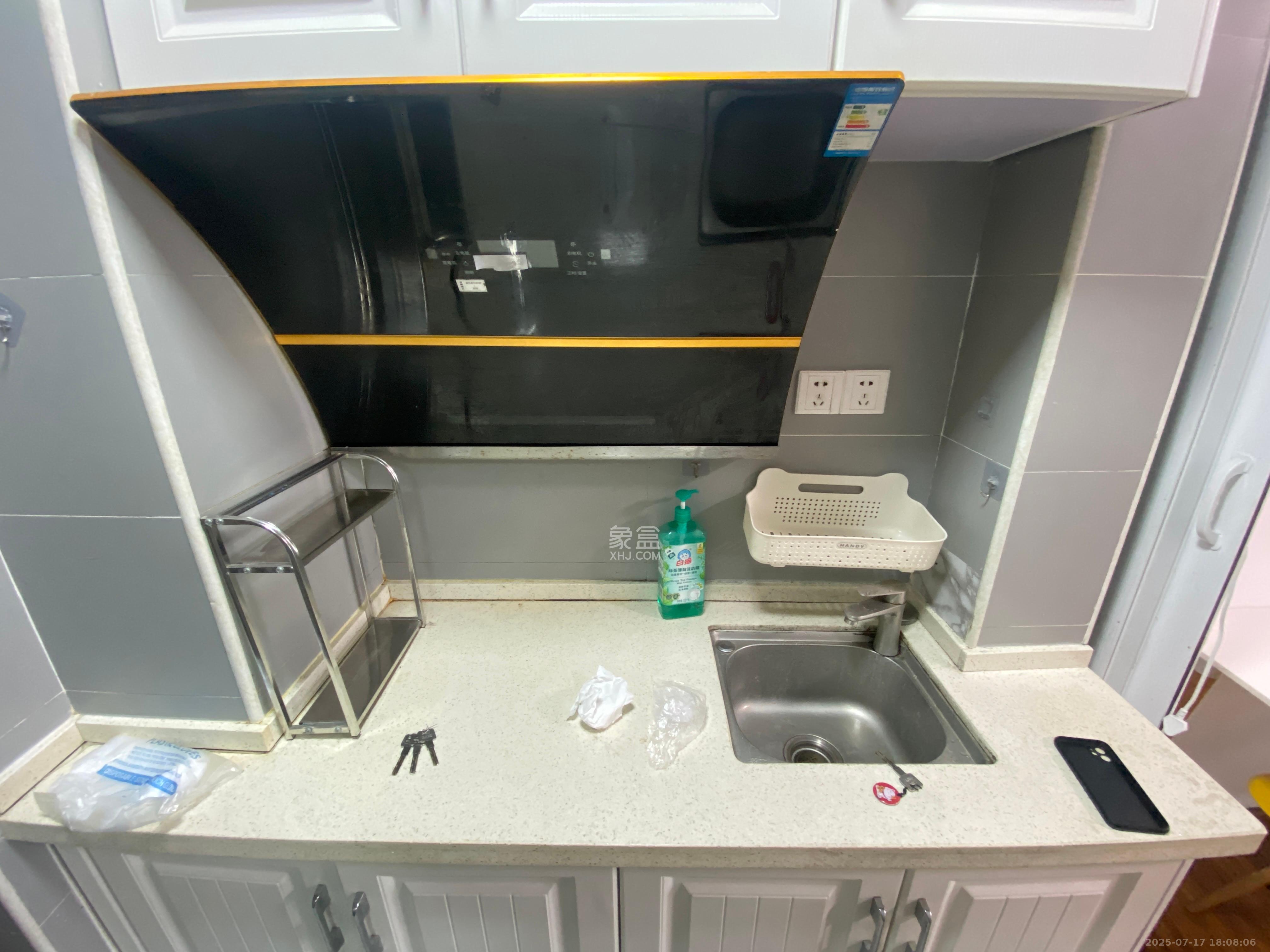 山水霖城(植物原著)  1室1厅1卫    1100.0元/月 山水霖城(植物原著)  1室1厅1卫    1100.0元/月室内图