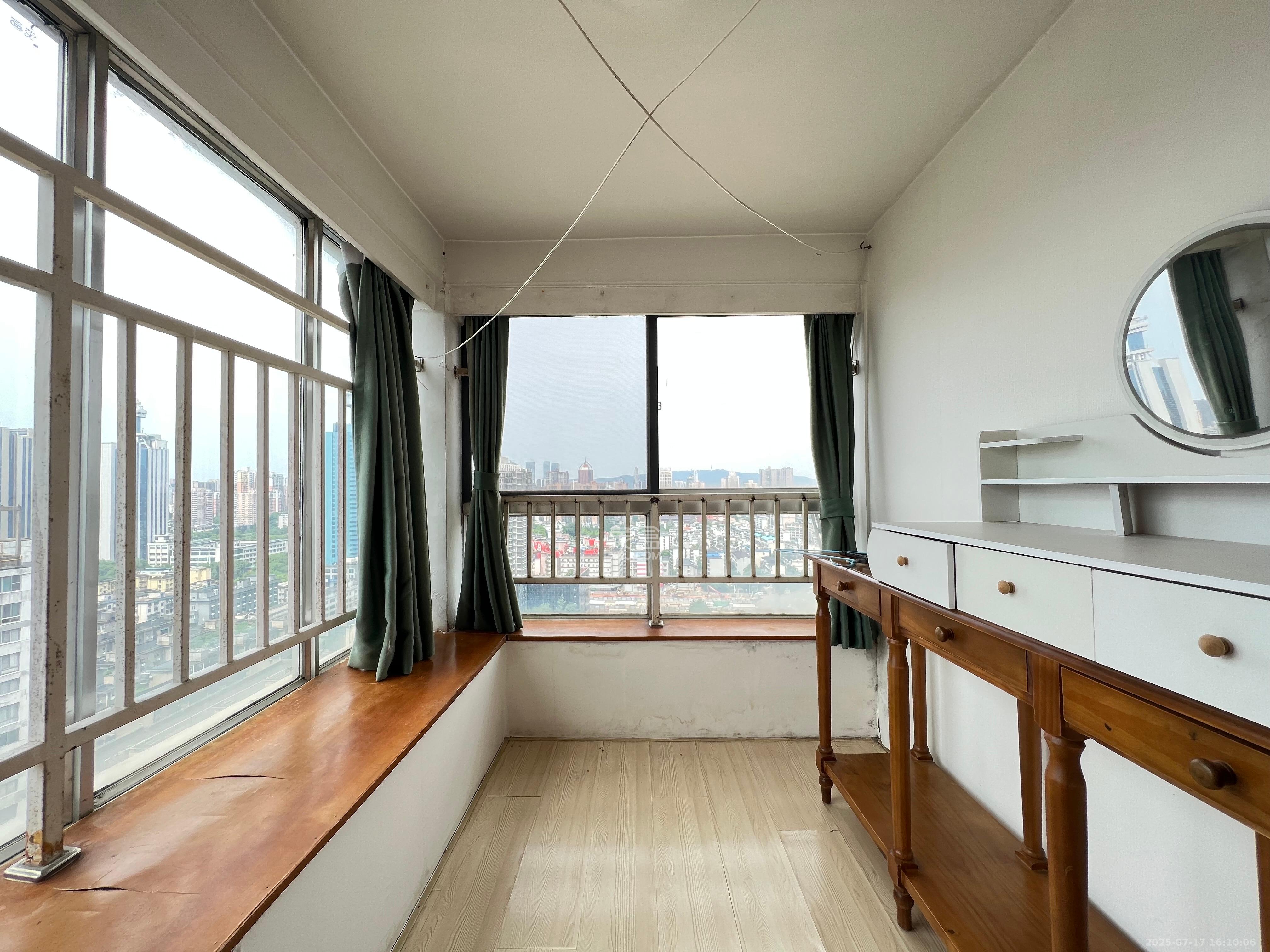 自由.com（自由大厦）  2室1厅1卫    2100.0元/月室内图