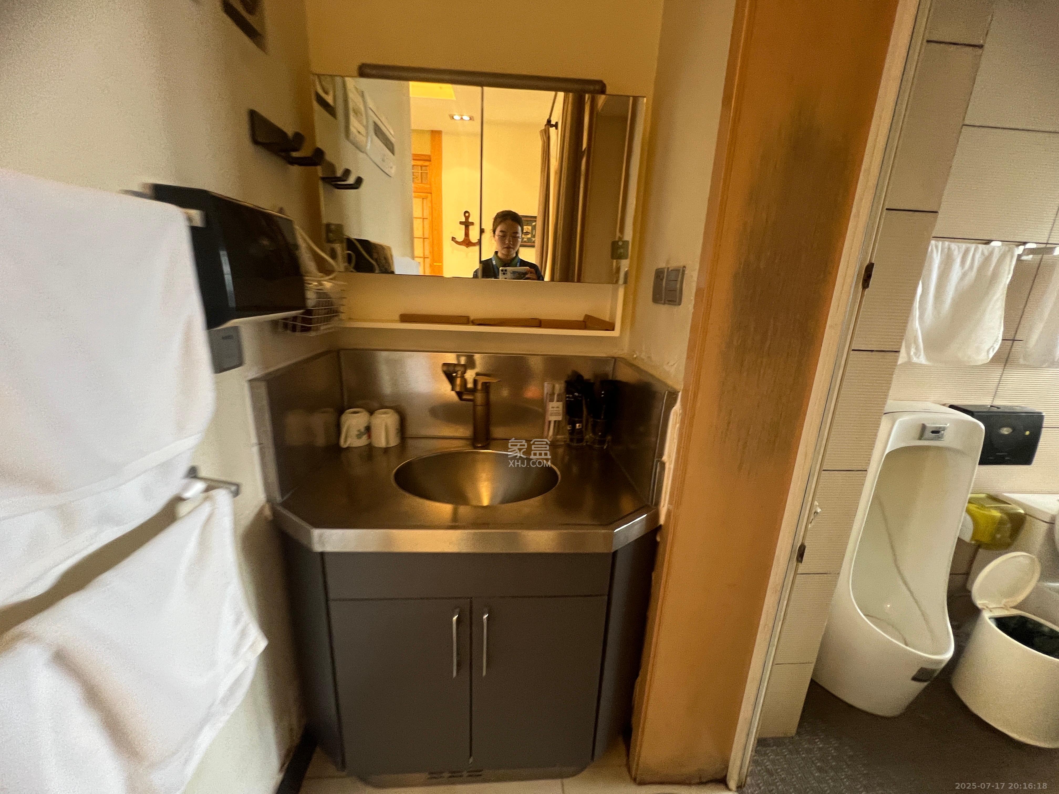 梦泽园  4室2厅2卫    5000.0元/月 梦泽园  4室2厅2卫    5000.0元/月室内图