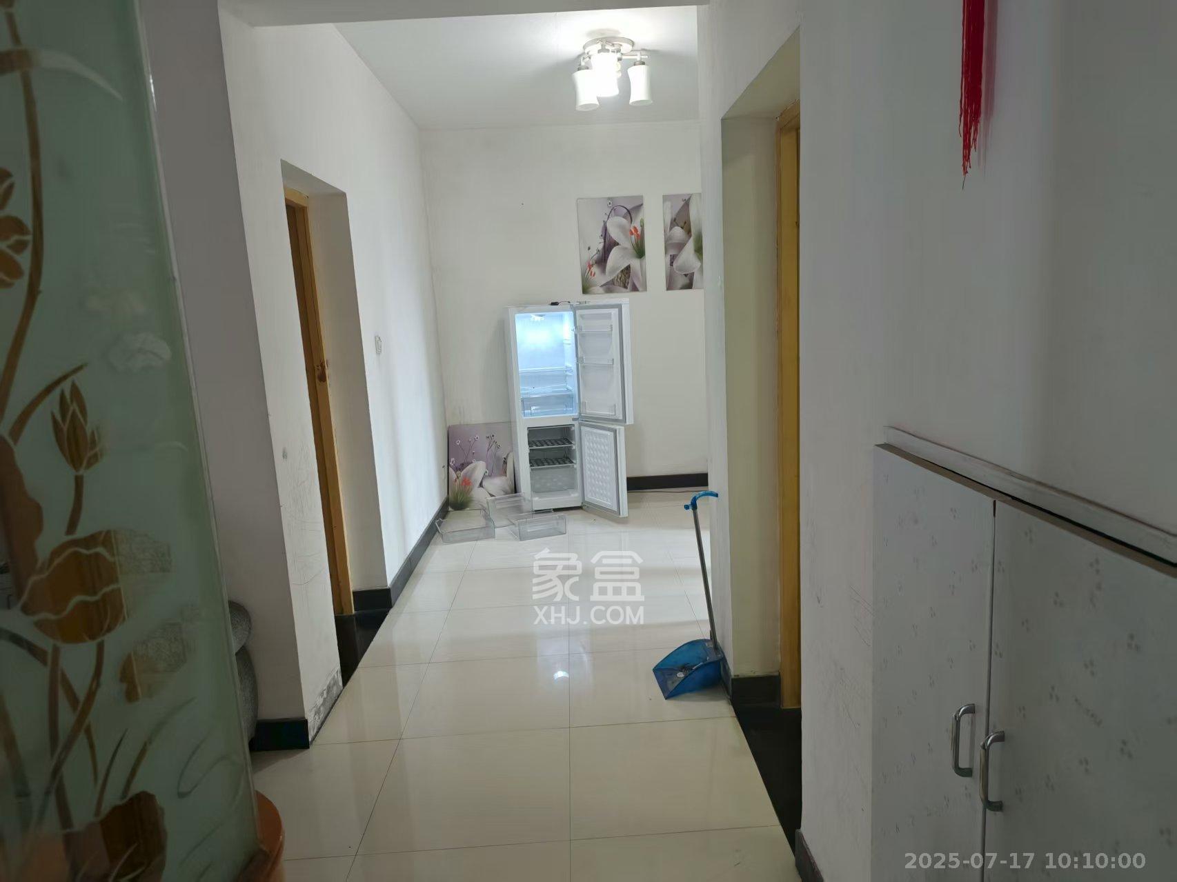 湖开小区(湖南开关厂宿舍)/南大桥社区 2室1厅0卫 1200.0元/月 湖开小区(湖南开关厂宿舍)/南大桥社区 2室1厅0卫 1200.0元/月室内图