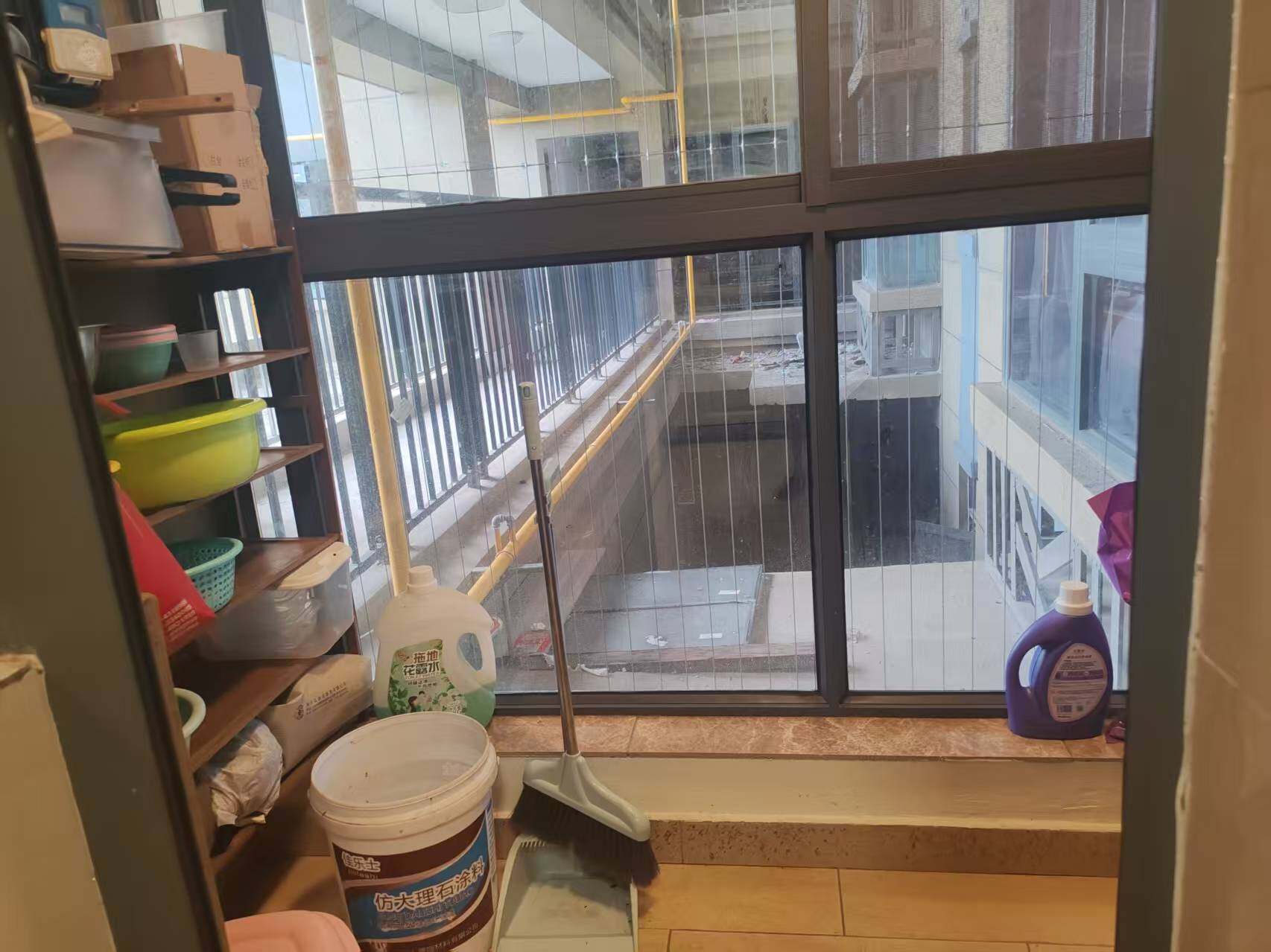 恒大名都  3室2厅2卫   2000.00元/月室内图