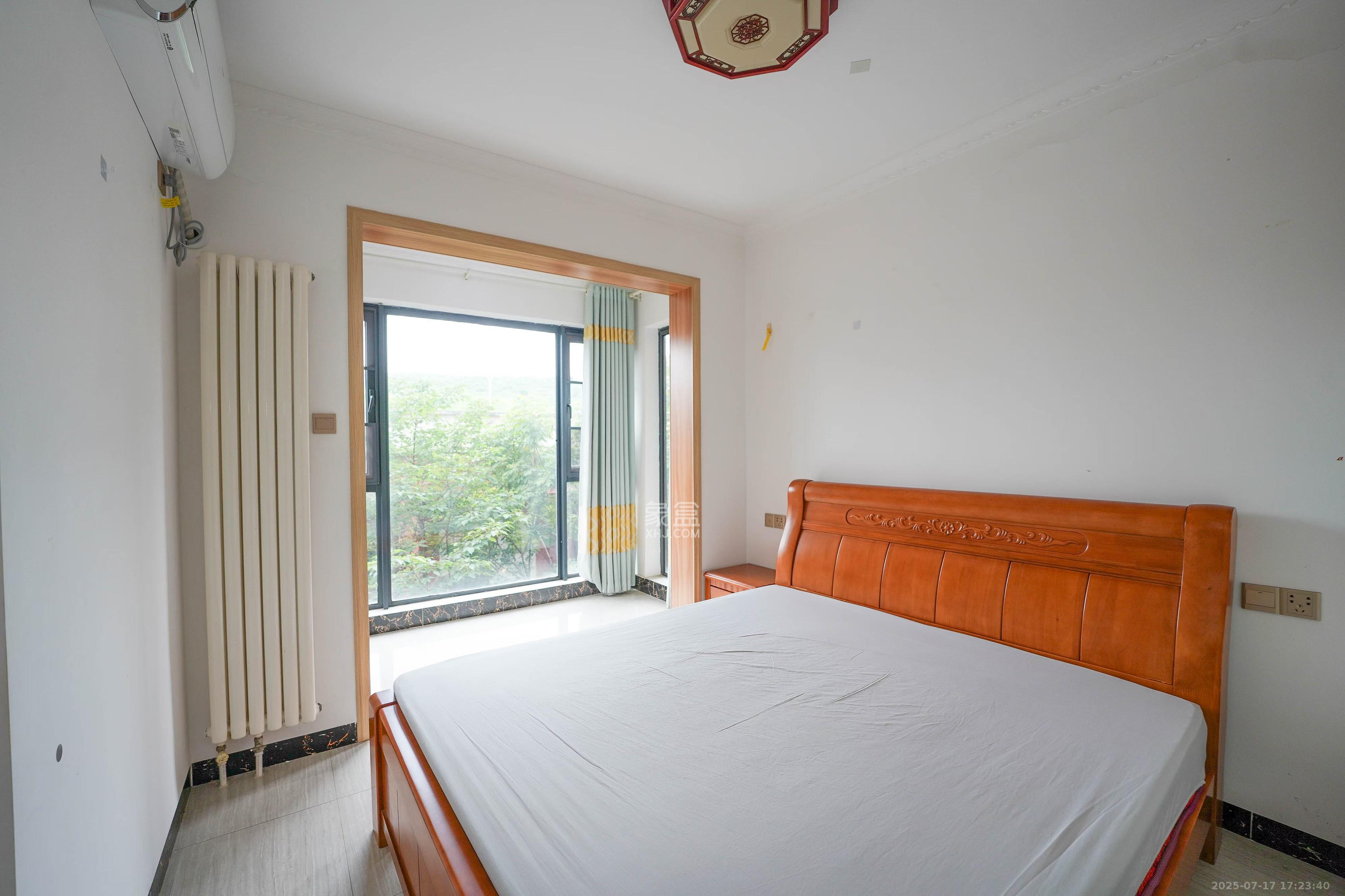 怡海星城 3室2厅1卫 2300.0元/月 怡海星城 3室2厅1卫 2300.0元/月室内图