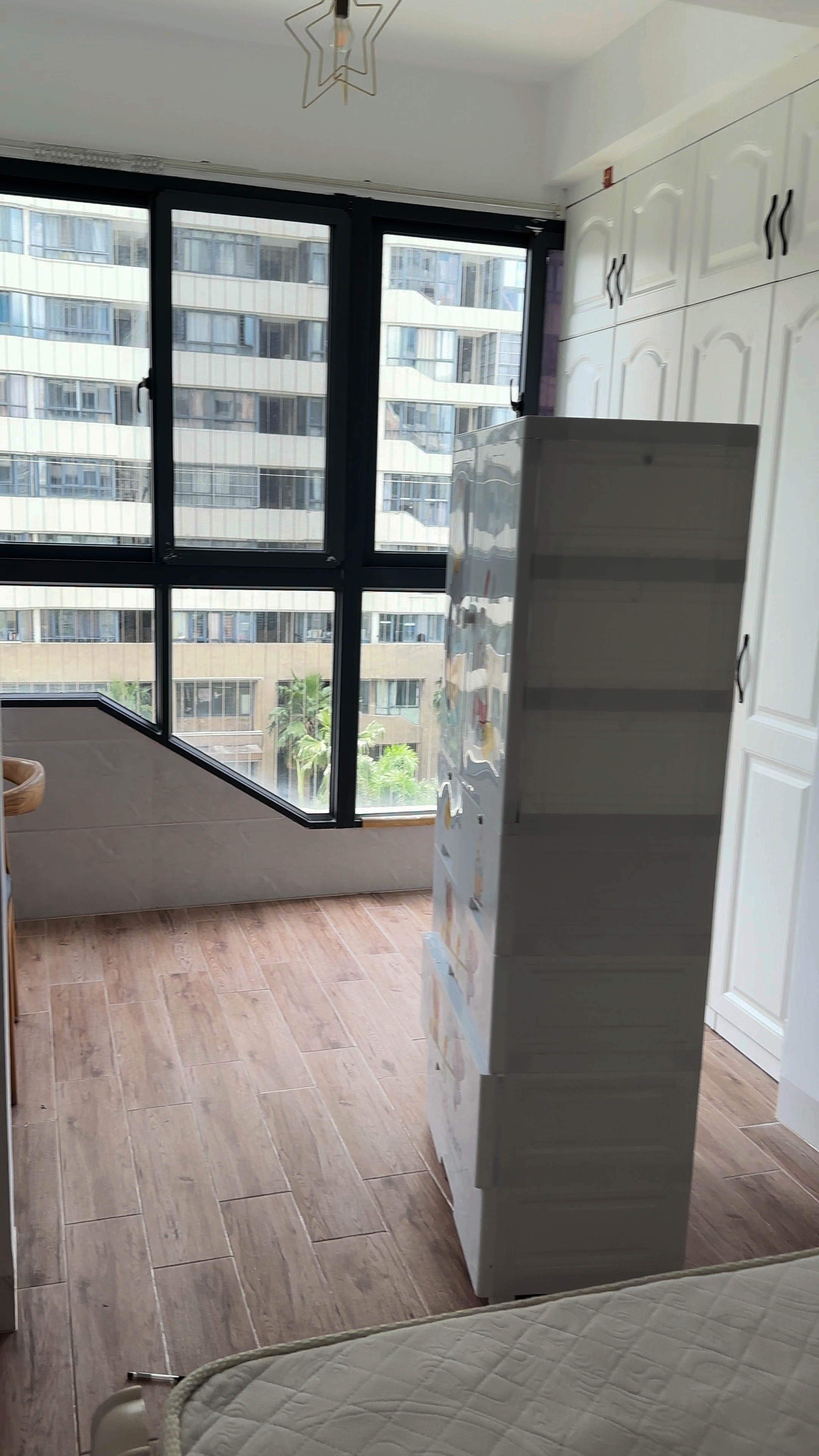 新城吾悦广场 2室2厅1卫 2500.0元/月 新城吾悦广场 2室2厅1卫 2500.0元/月室内图