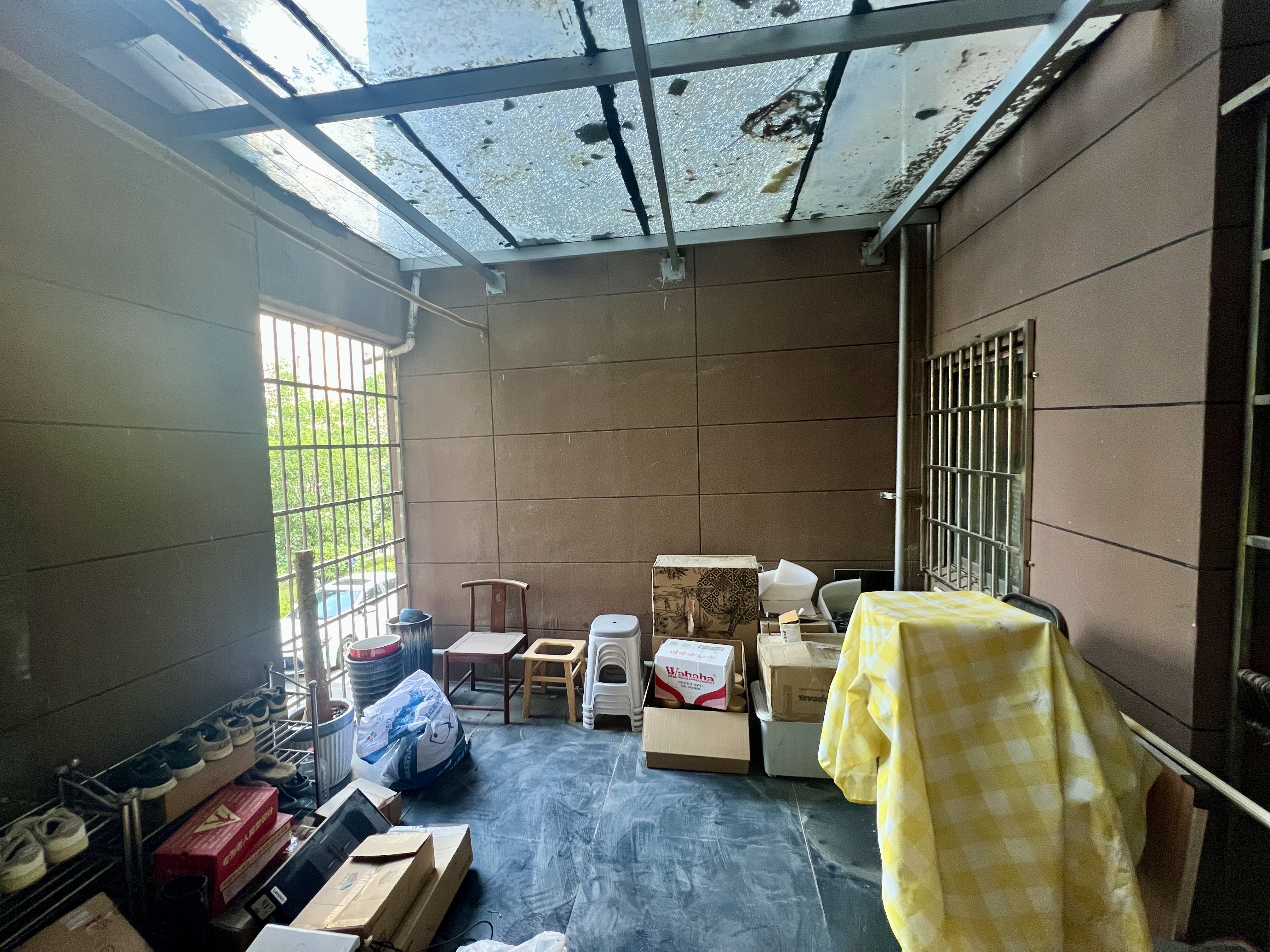 康城上品  3室2厅2卫   63.80万客厅