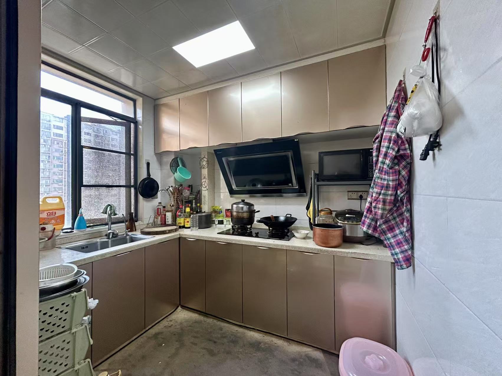 栗雨香堤 4室2厅2卫 89.8万 栗雨香堤 4室2厅2卫 89.8万室内图