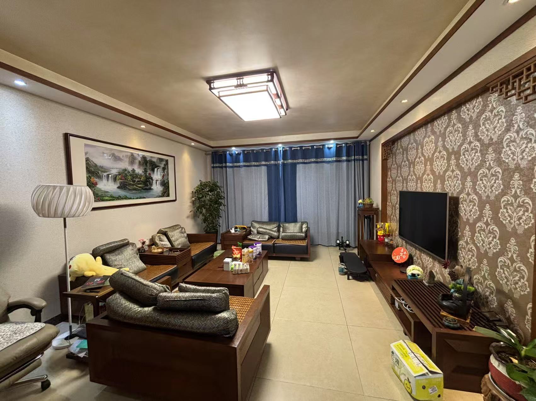 庐山春天一期桃李苑  5室3厅2卫    152.0万 庐山春天一期桃李苑  5室3厅2卫    152.0万室内图