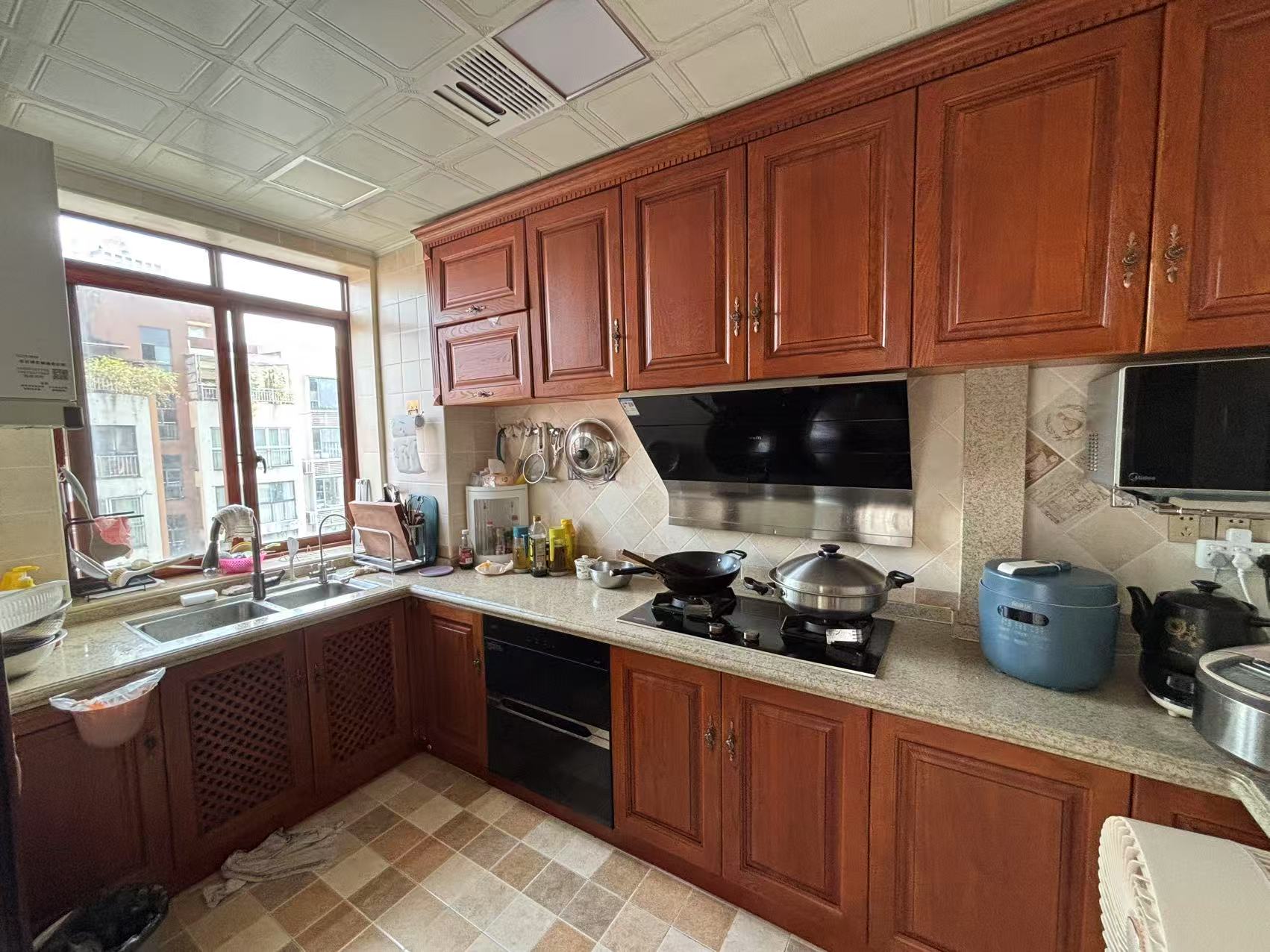 庐山春天一期桃李苑  5室3厅2卫    152.0万 庐山春天一期桃李苑  5室3厅2卫    152.0万室内图